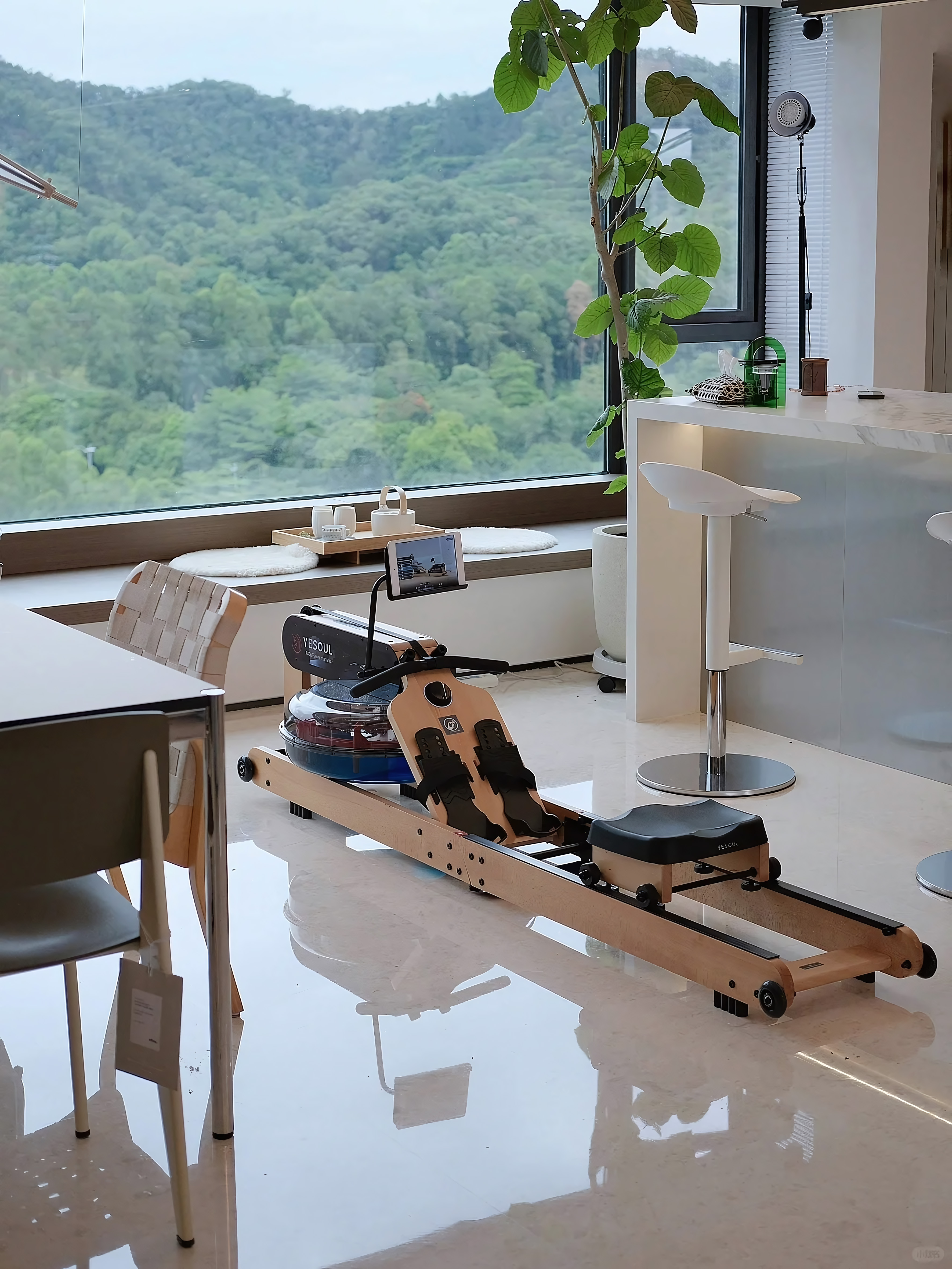 rowing machines, fitness equipment, water resistance rowing machines, adjustable resistance，