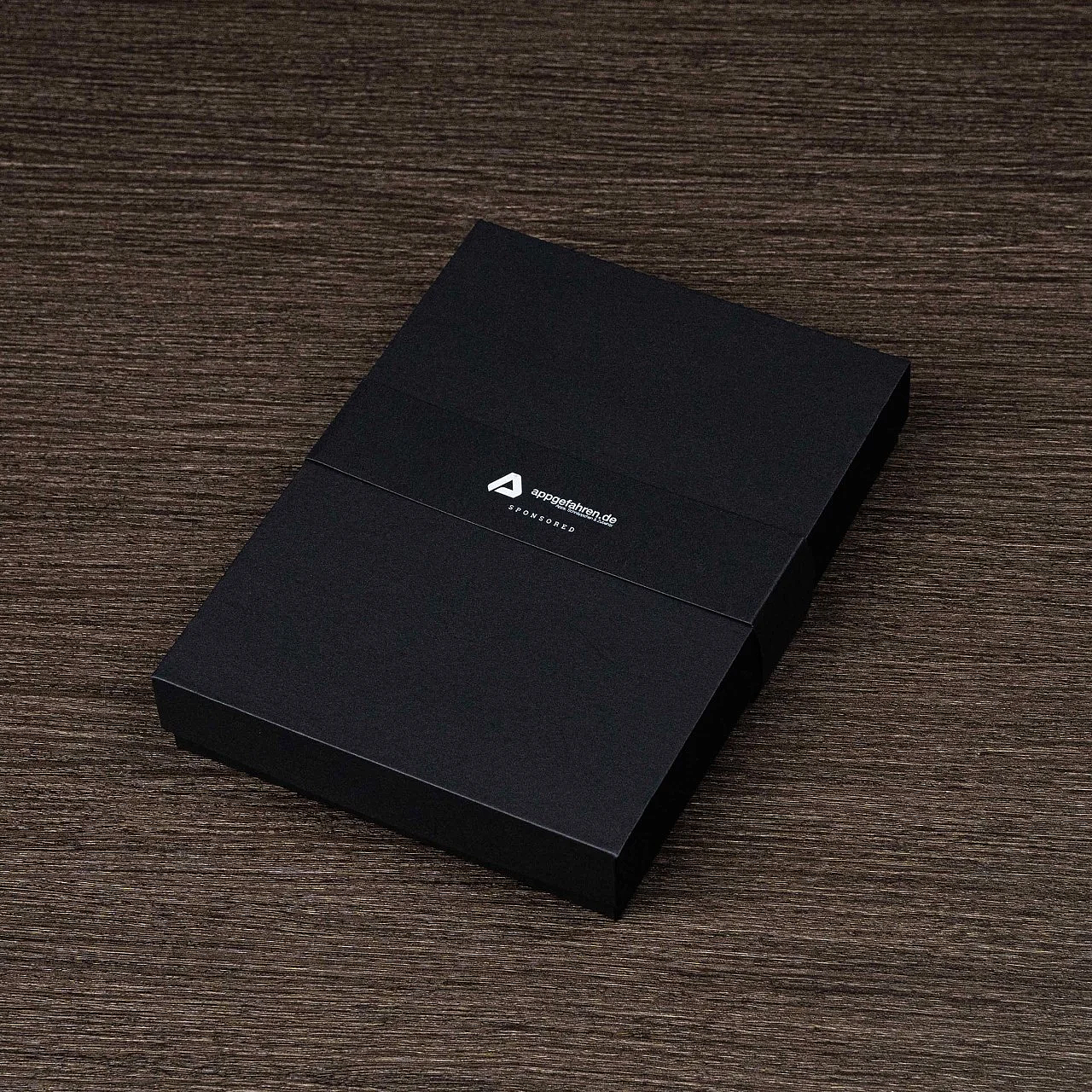 iphone，science and technology，industrial design，product design，GRID Studio，