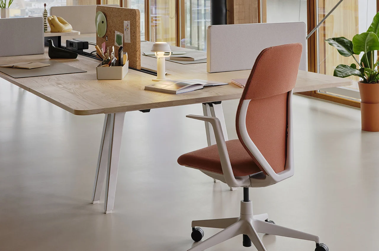 Office chair，to work in an office，chair，product design，Vitra ACX，
