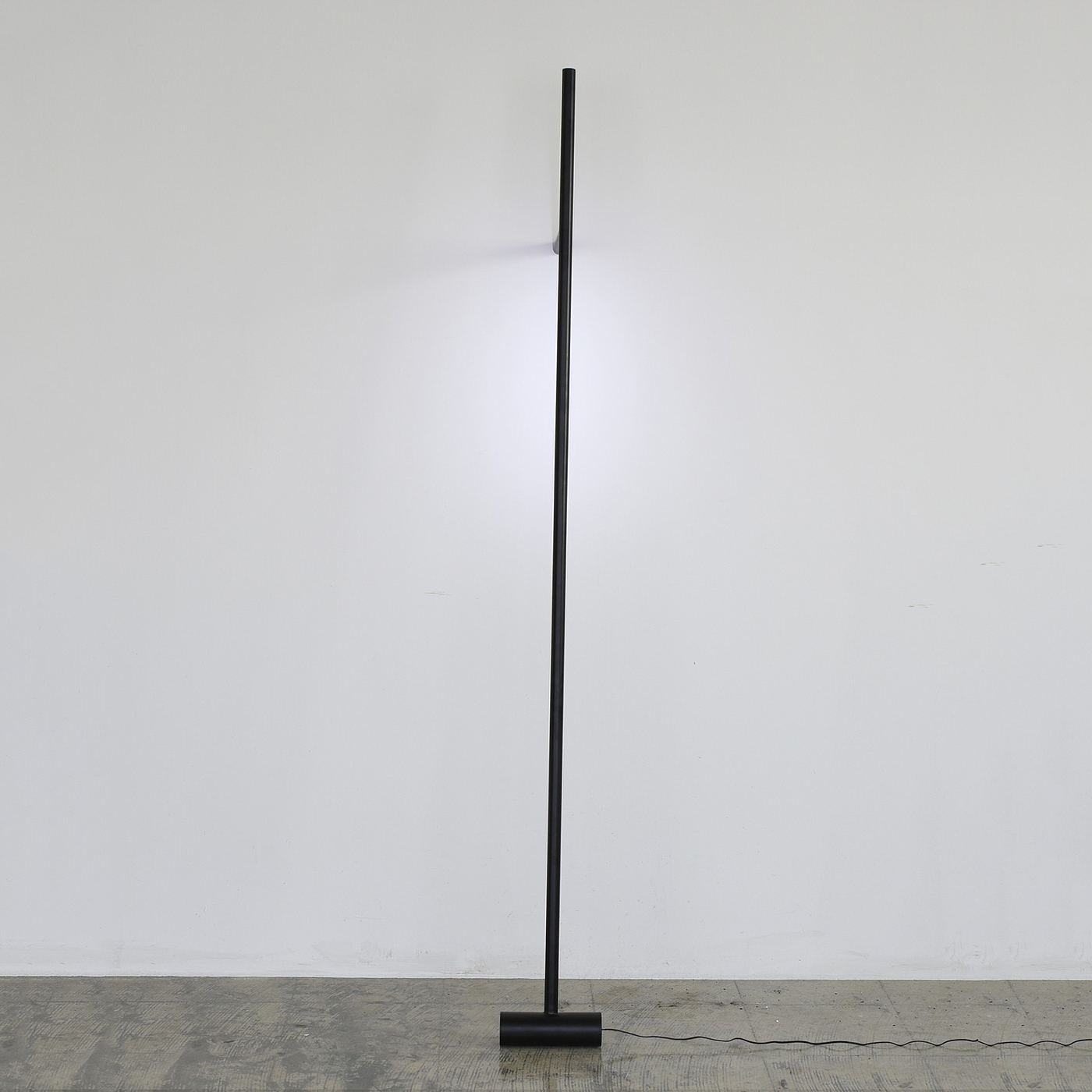 lamps and lanterns，Desk lamp，a chandelier，Clip lamp，Bedside lamp，fashion，Glass，Glass chandelier，Line element，Minimalist lamps，Wood and paper，Metal lamps，Black and white collocation，