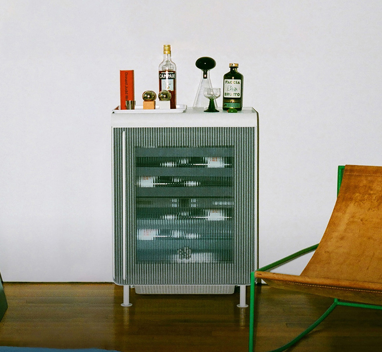 Smart refrigerator，furniture，Small，an electric appliance，