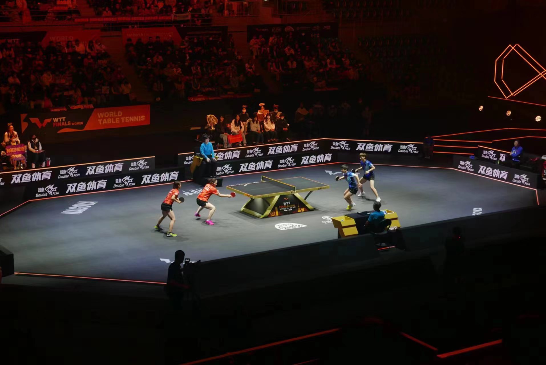 Table tennis table，motion，Sports equipment，