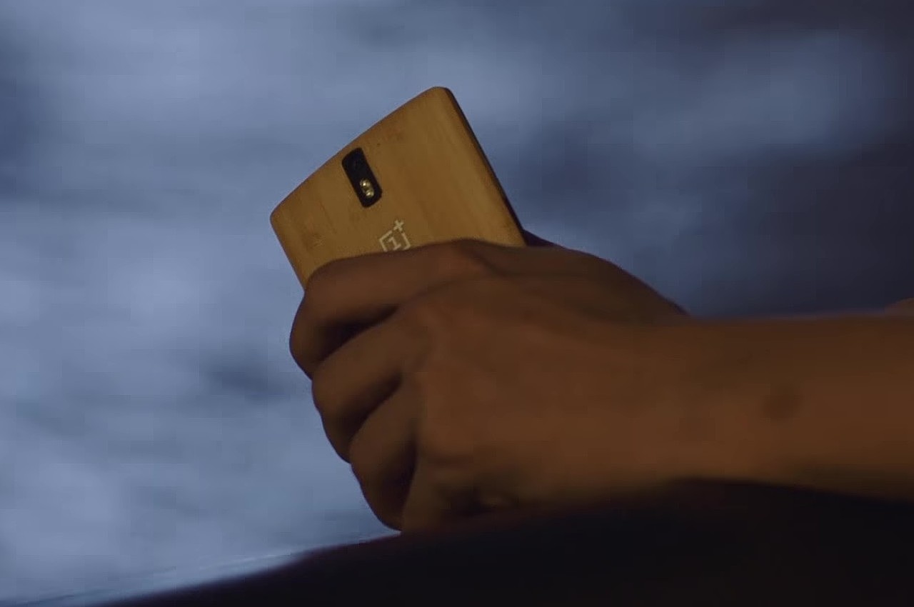 One plus，wood texture，mobile phone，product design，