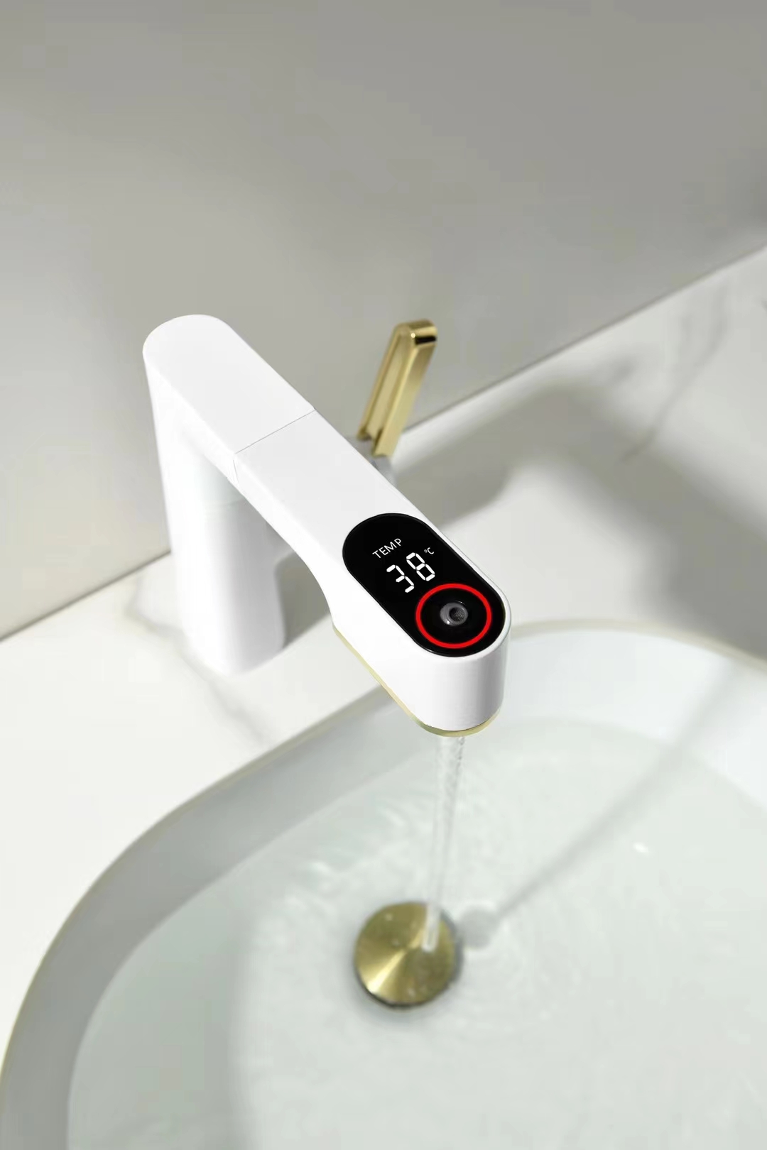 water tap，bathroom，kitchen and toilet，