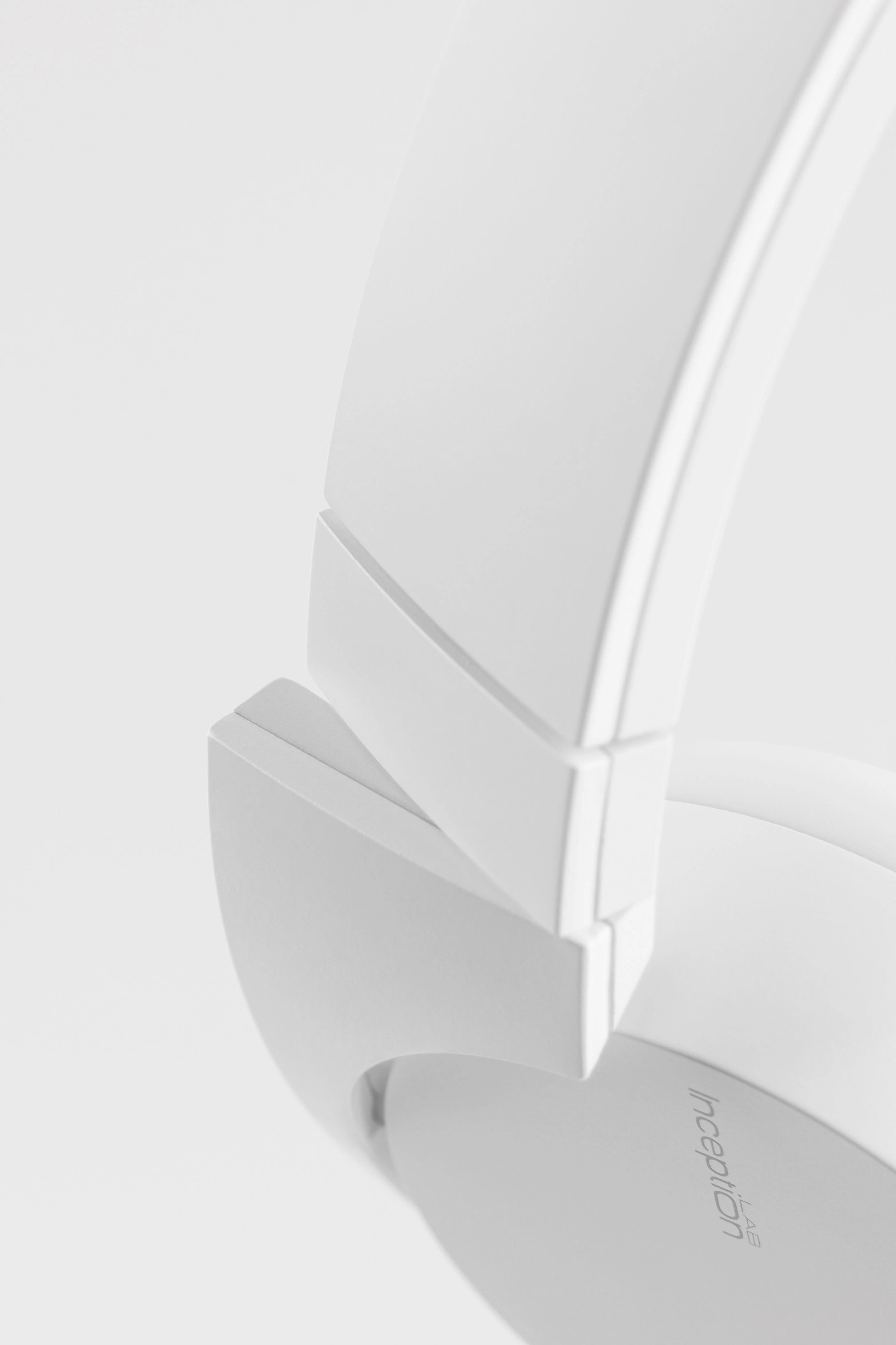 Electronic equipment，Medical supplies，medical apparatus and instruments，Alzheimer's Disease Treatment Device，