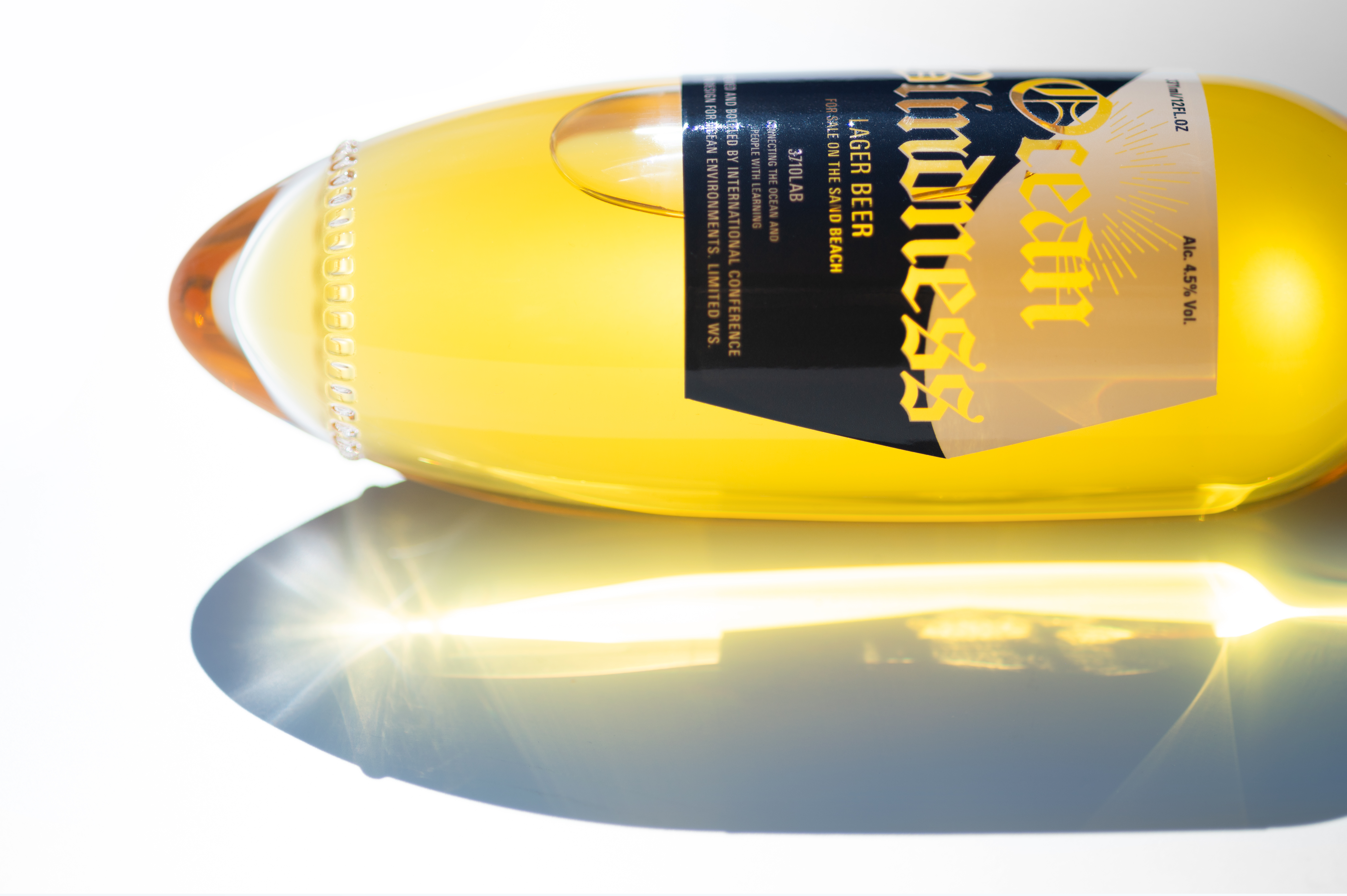 Glass jar，beach，packing design，