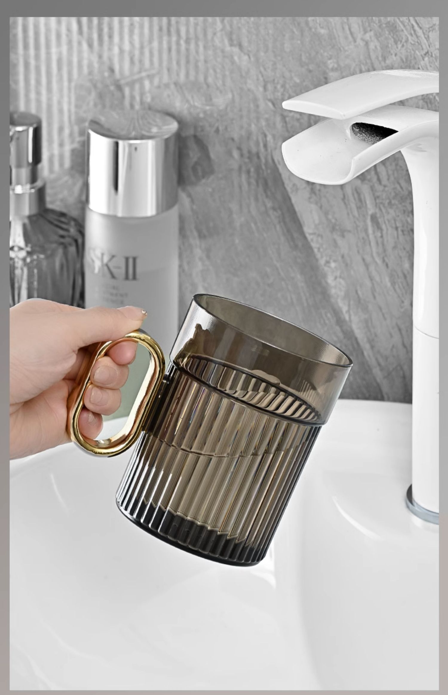 Light luxury，Simplicity，