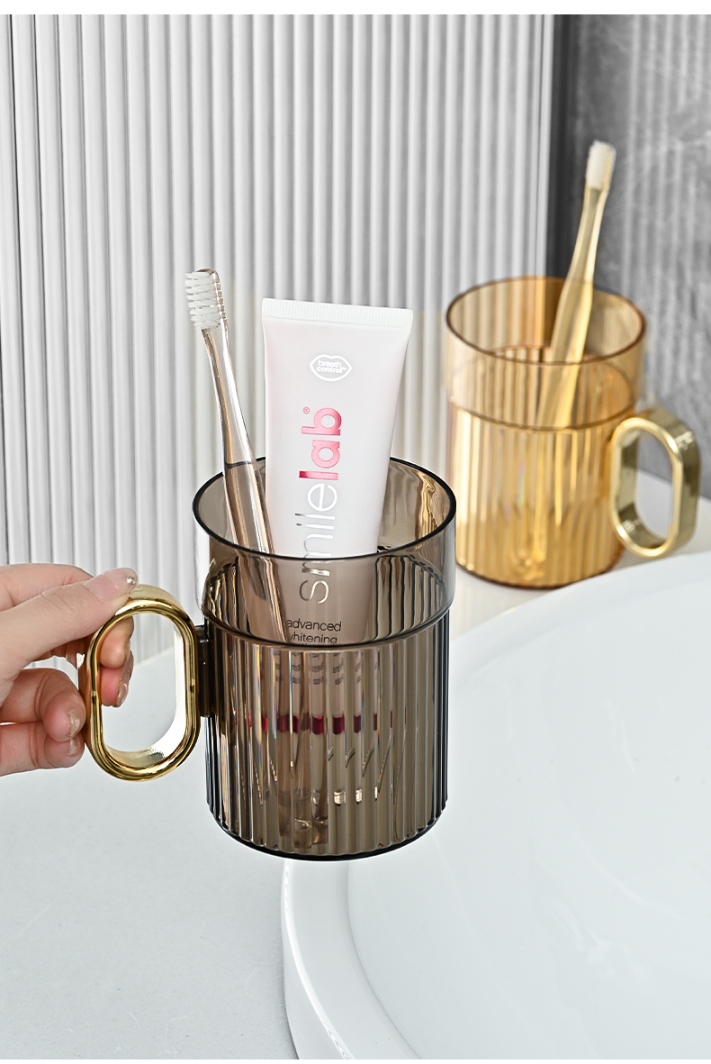 Light luxury，Simplicity，