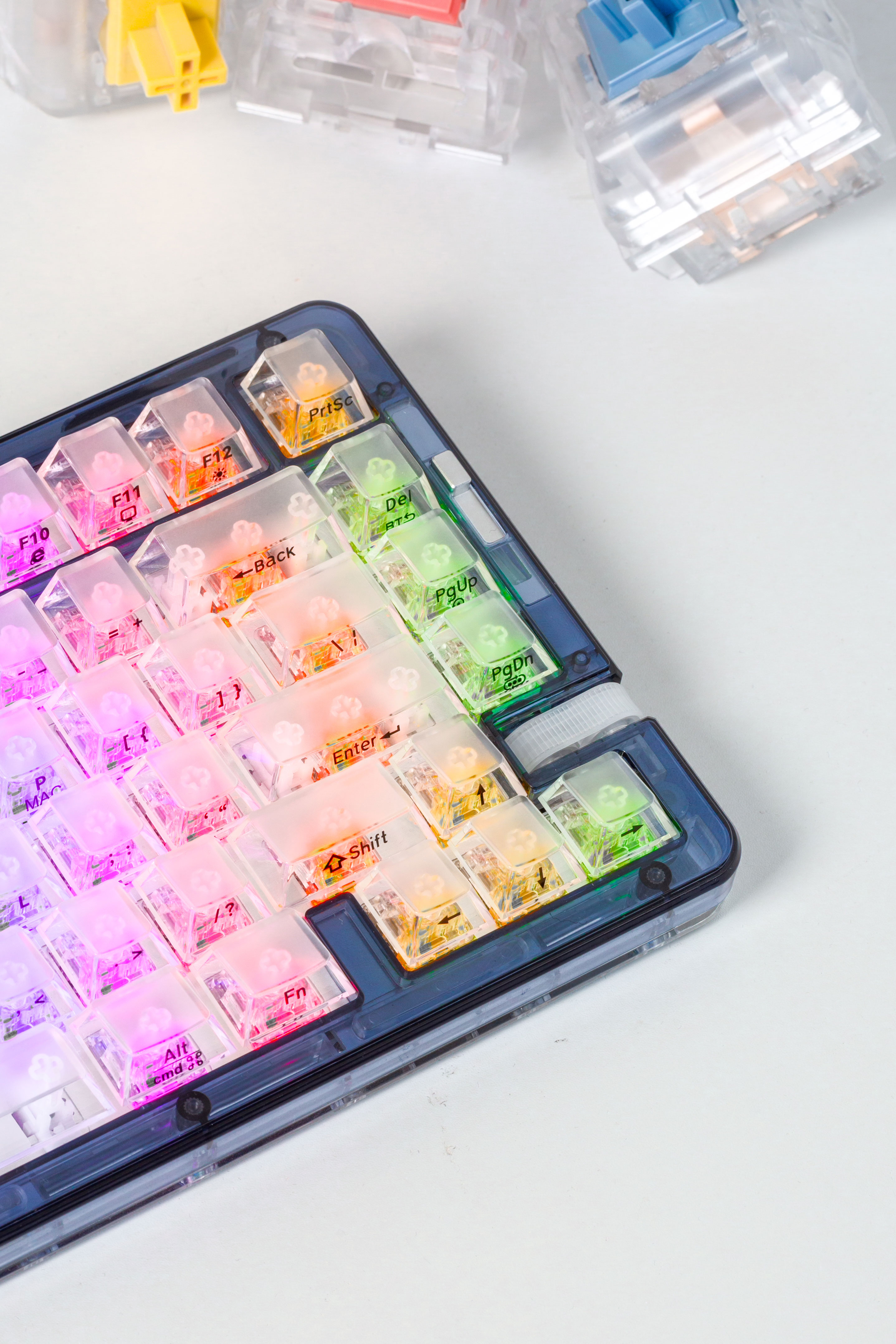 Magnetic Levitation · Keyboard · Gesture Control · Product Design，