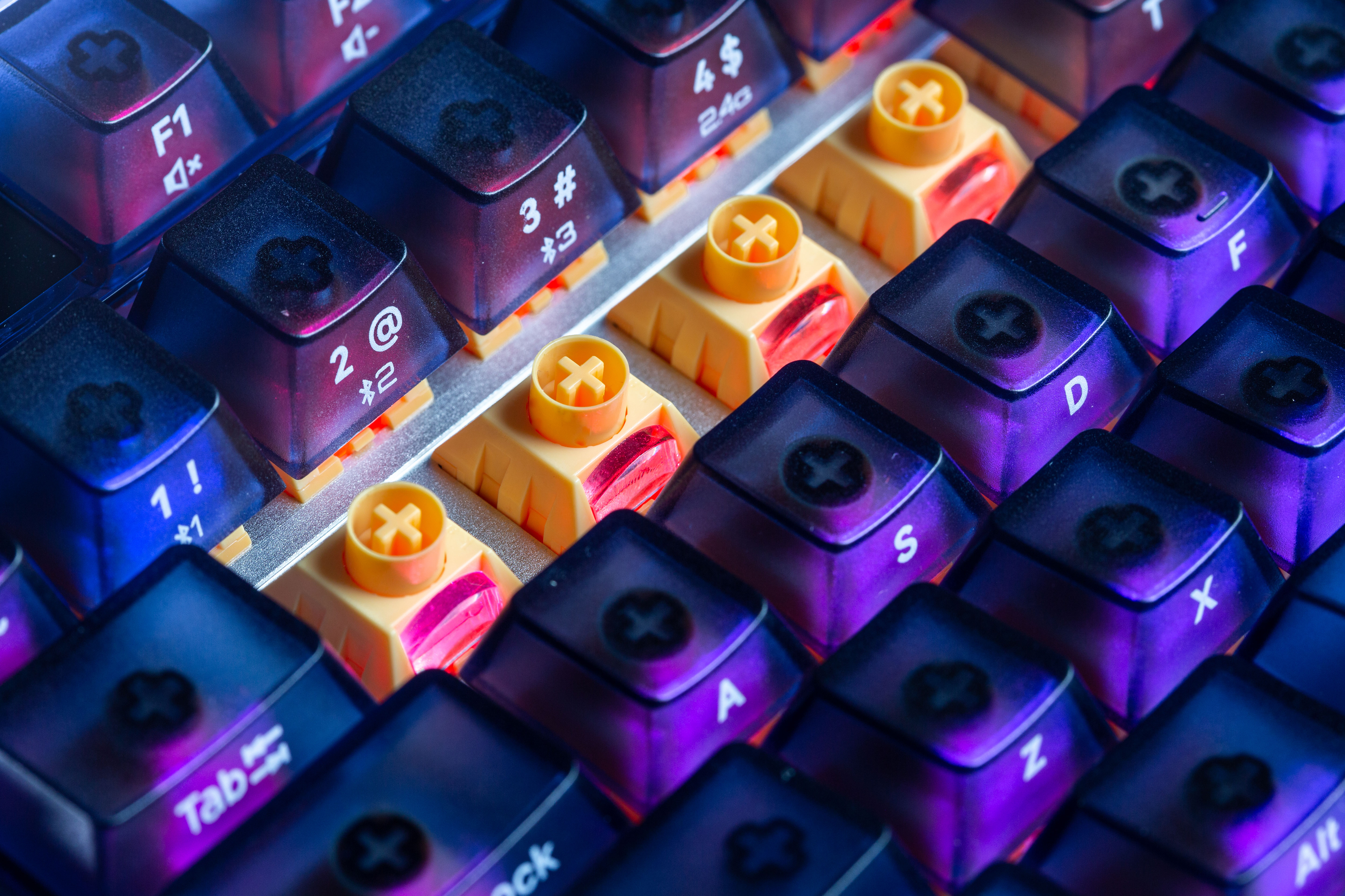 Magnetic Levitation · Keyboard · Gesture Control · Product Design，