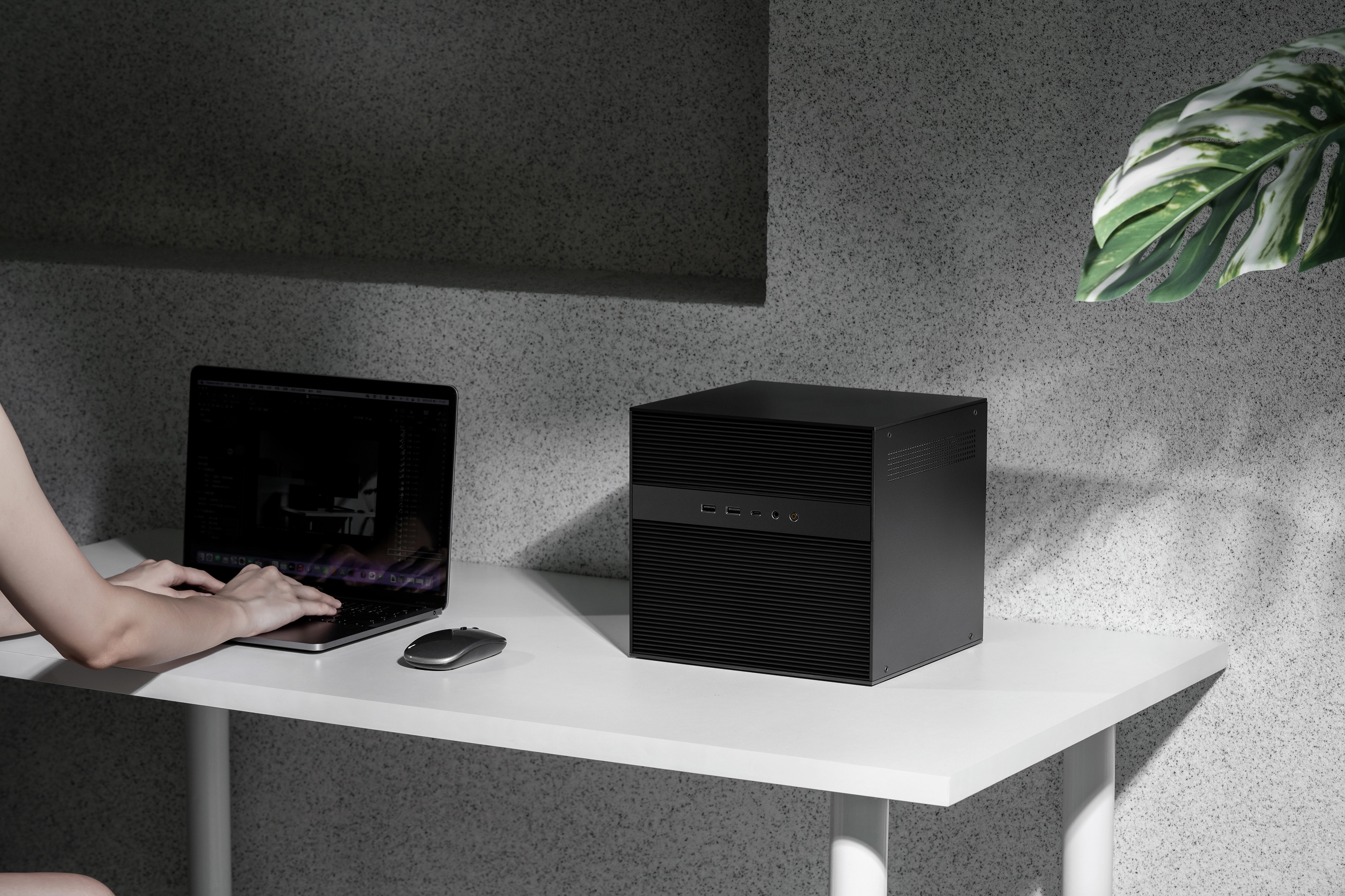 Original works，product design，ZimaCube，Private cloud，Network Storage，Privatization of AI，Data regression，Streamlined design，