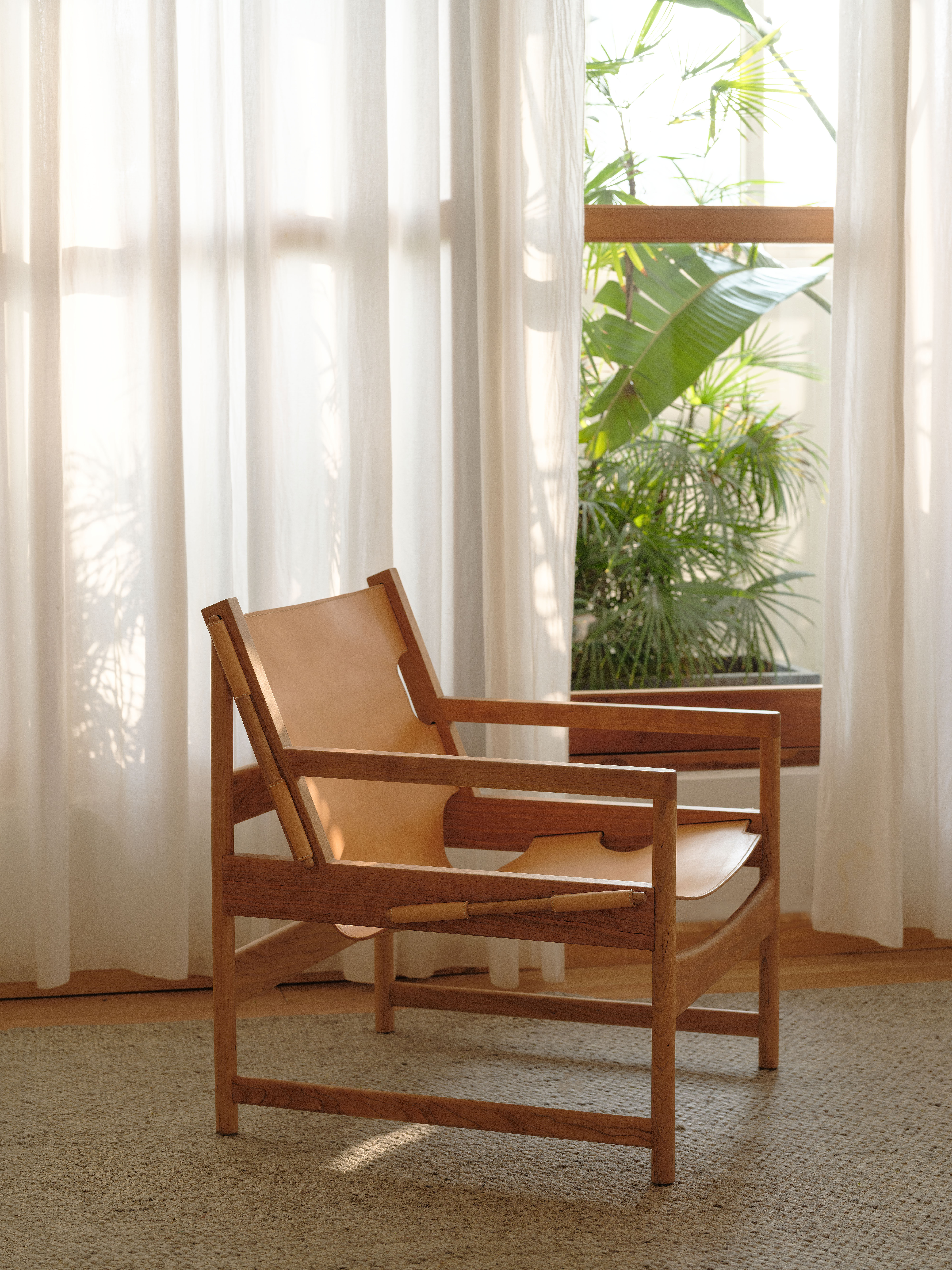 chair，solid wood，skin，canvas，