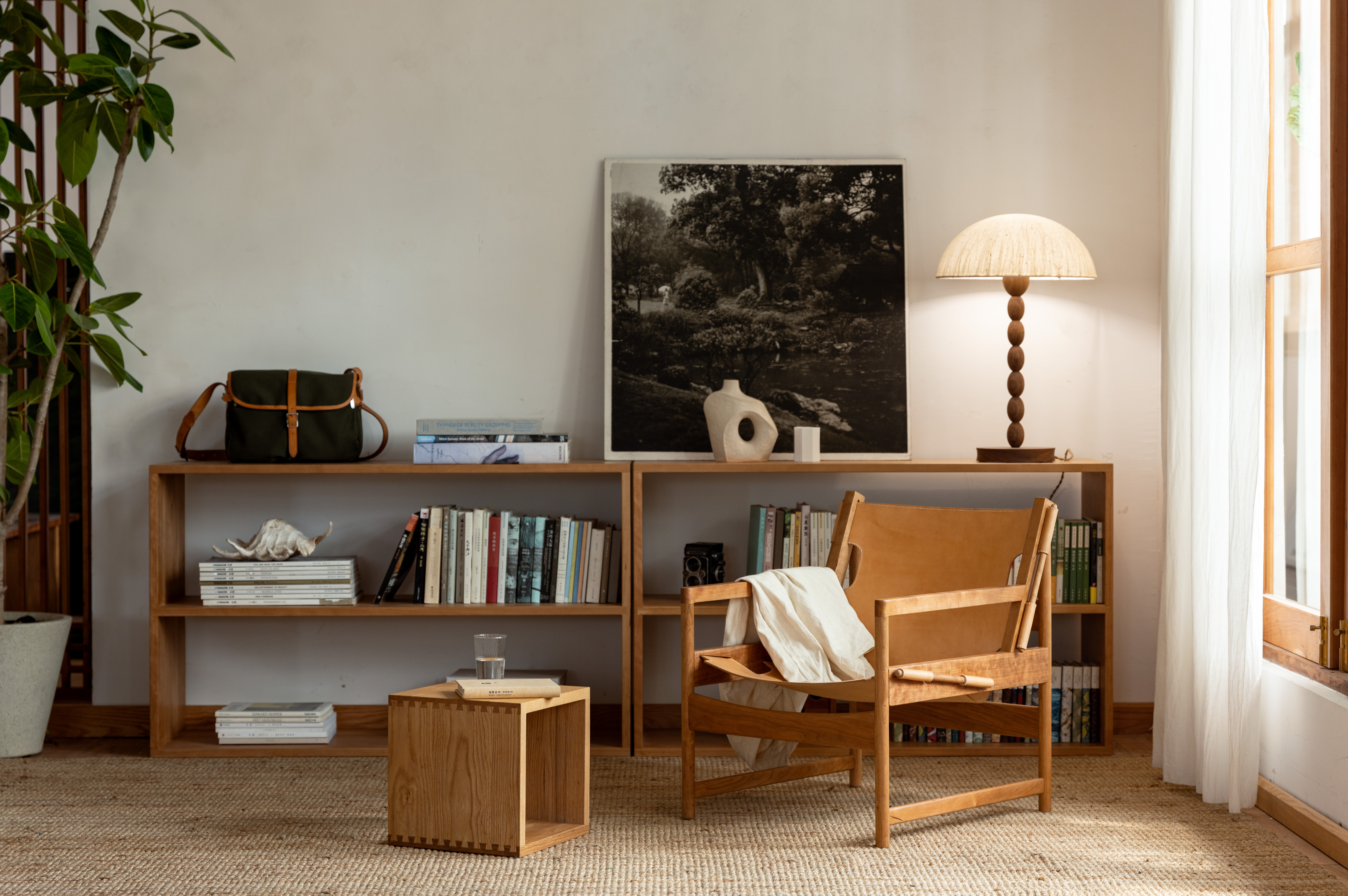 chair，solid wood，skin，canvas，