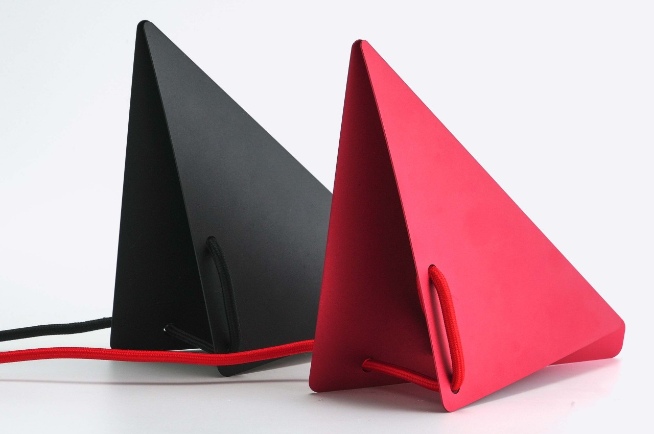 lighting，Desk lamp，atmosphere，