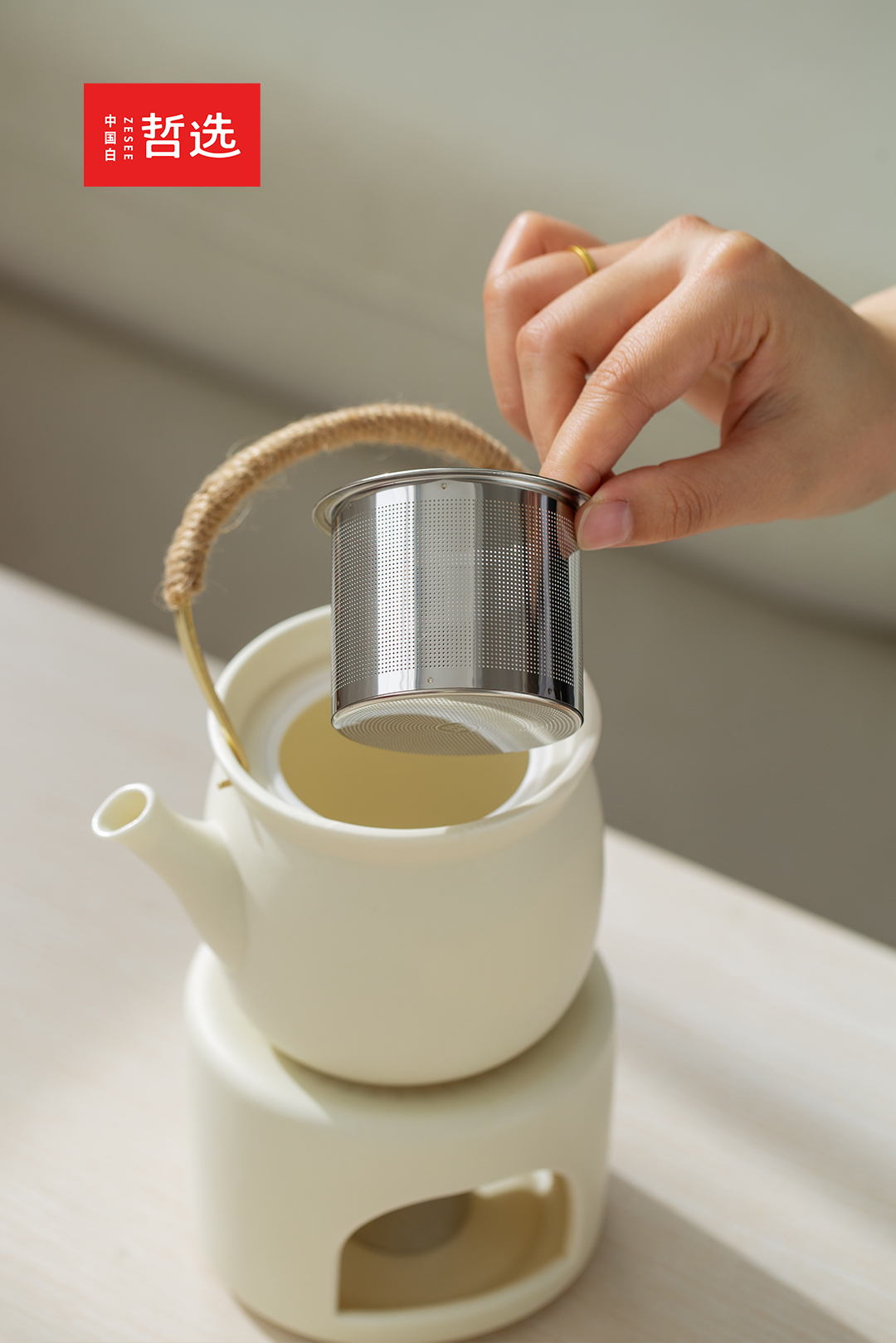 Boiling tea in a furnace，warm tea，ceramics，tea set，Dehua，Kung Fu Tea，cream yellow，