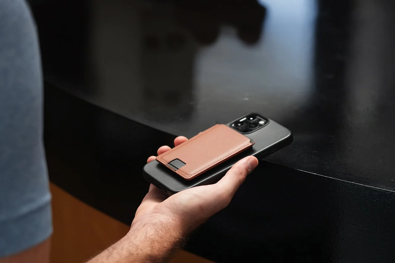 mobile phone，product design，design，DuoFlip，Card bag，id，