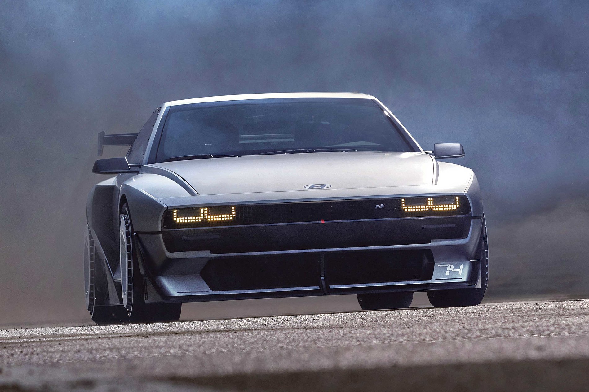 N Vision 74，Hydrogen electric hybrid vehicle，sustainable，2023 Red Dot Design Concept Award，