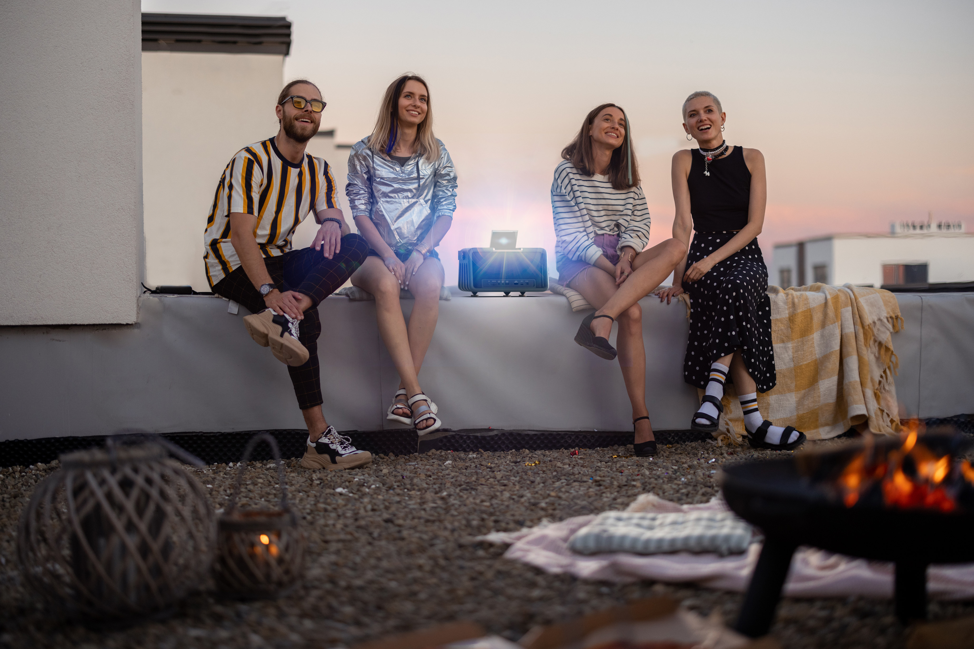 X300，Digital intelligence，Portable，speaker，Projector，