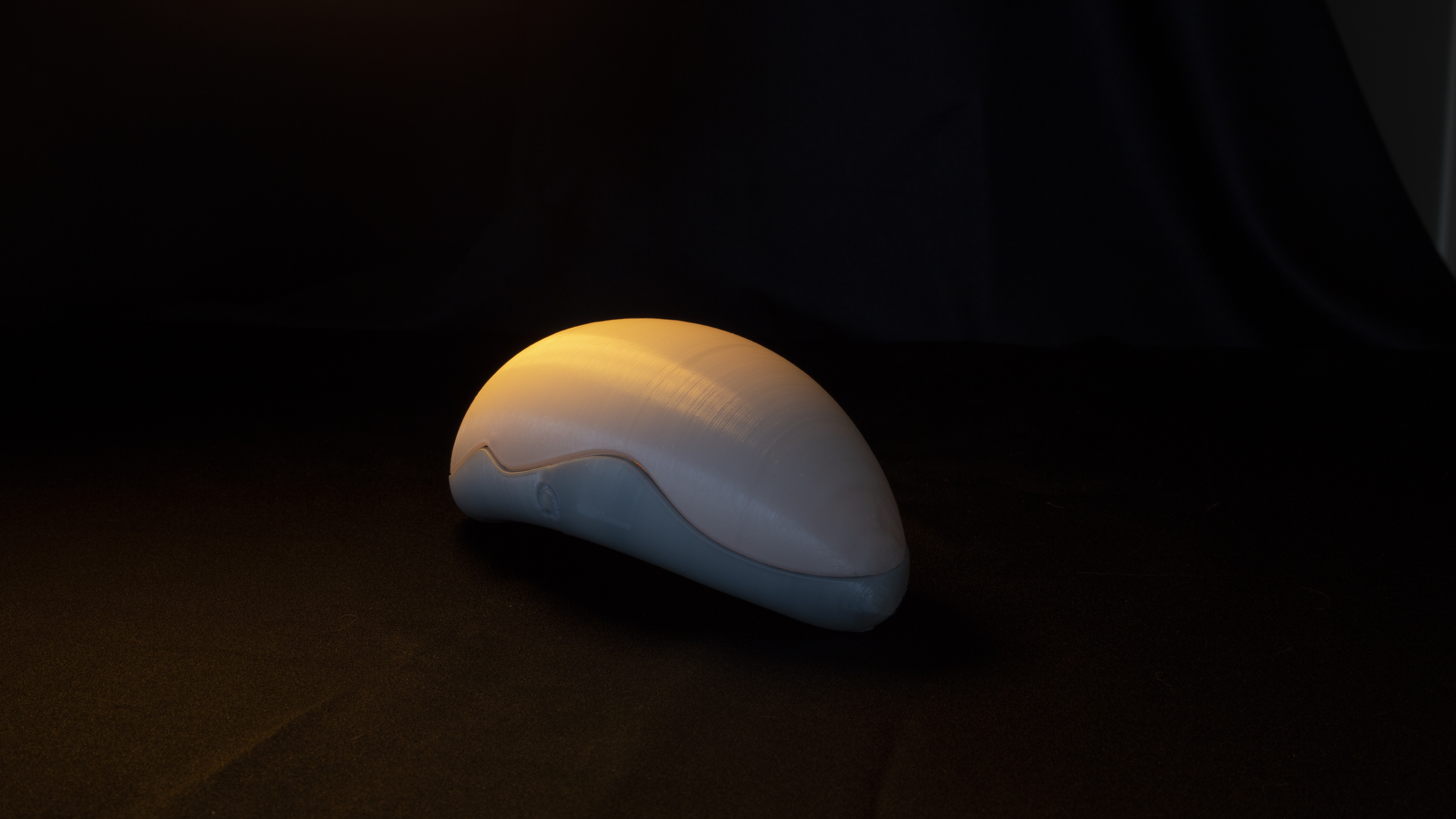 Lucon，lamps and lanterns，Social distance，