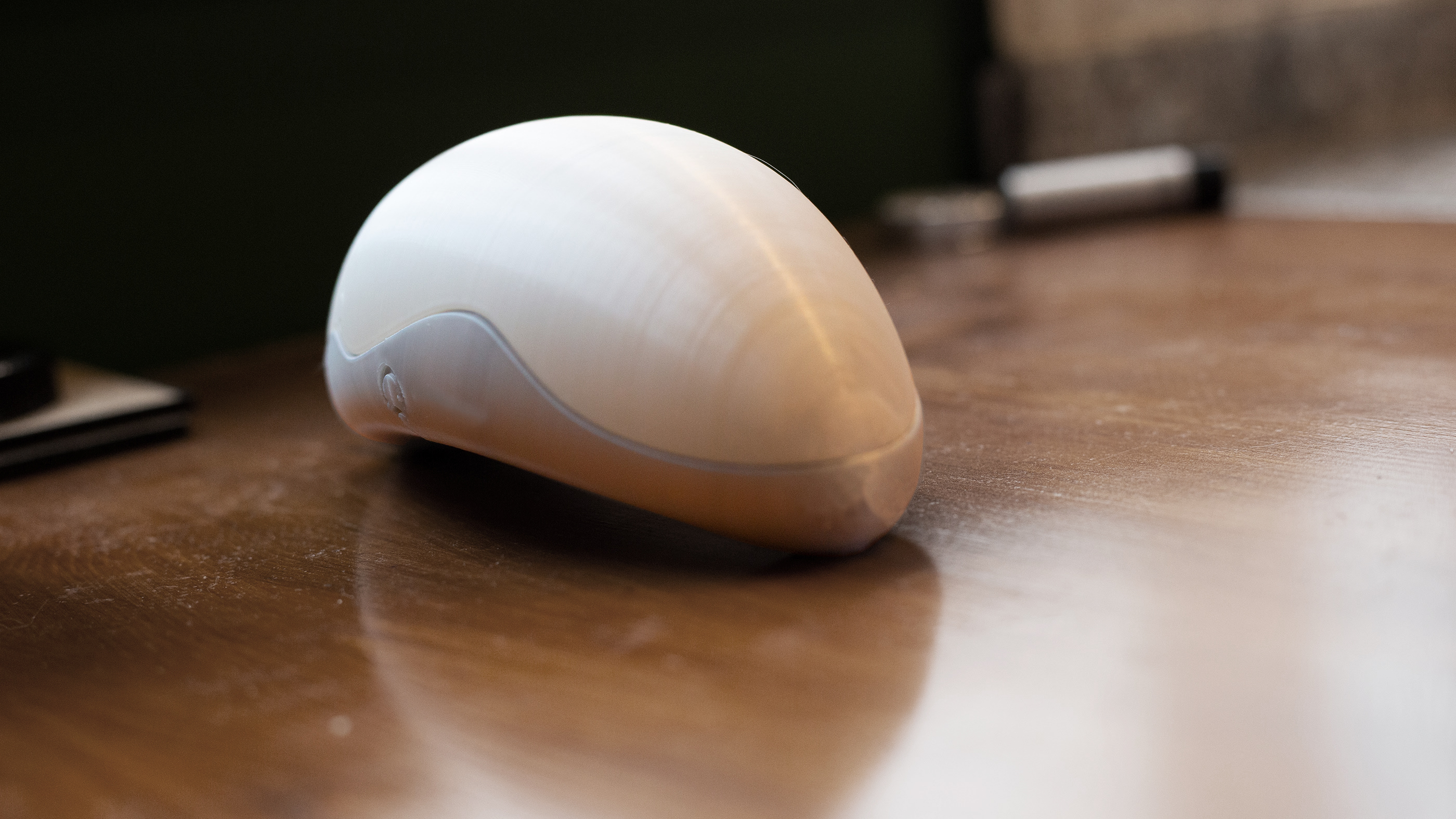 Lucon，lamps and lanterns，Social distance，