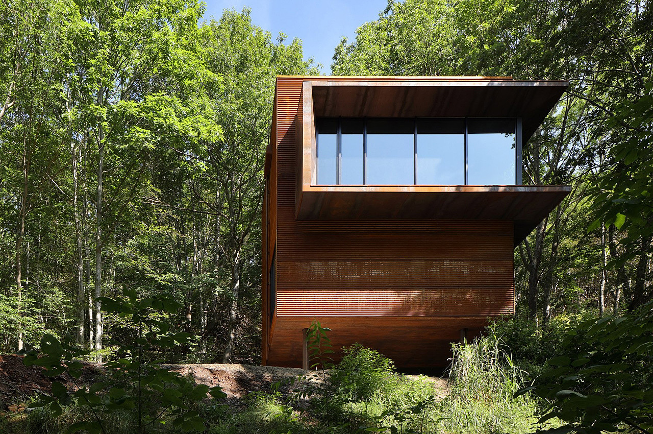on vacation，hut，steel structure，