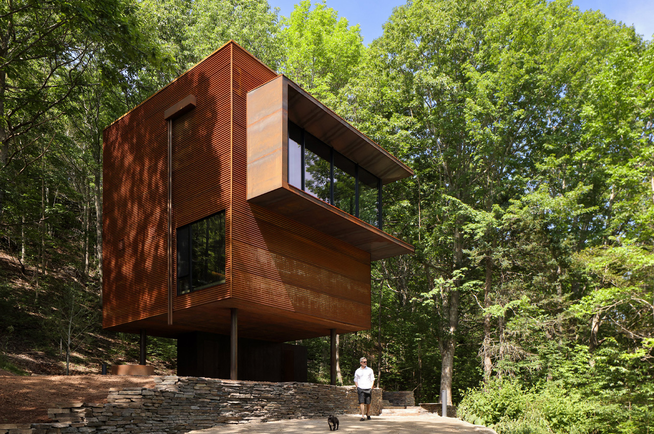 on vacation，hut，steel structure，