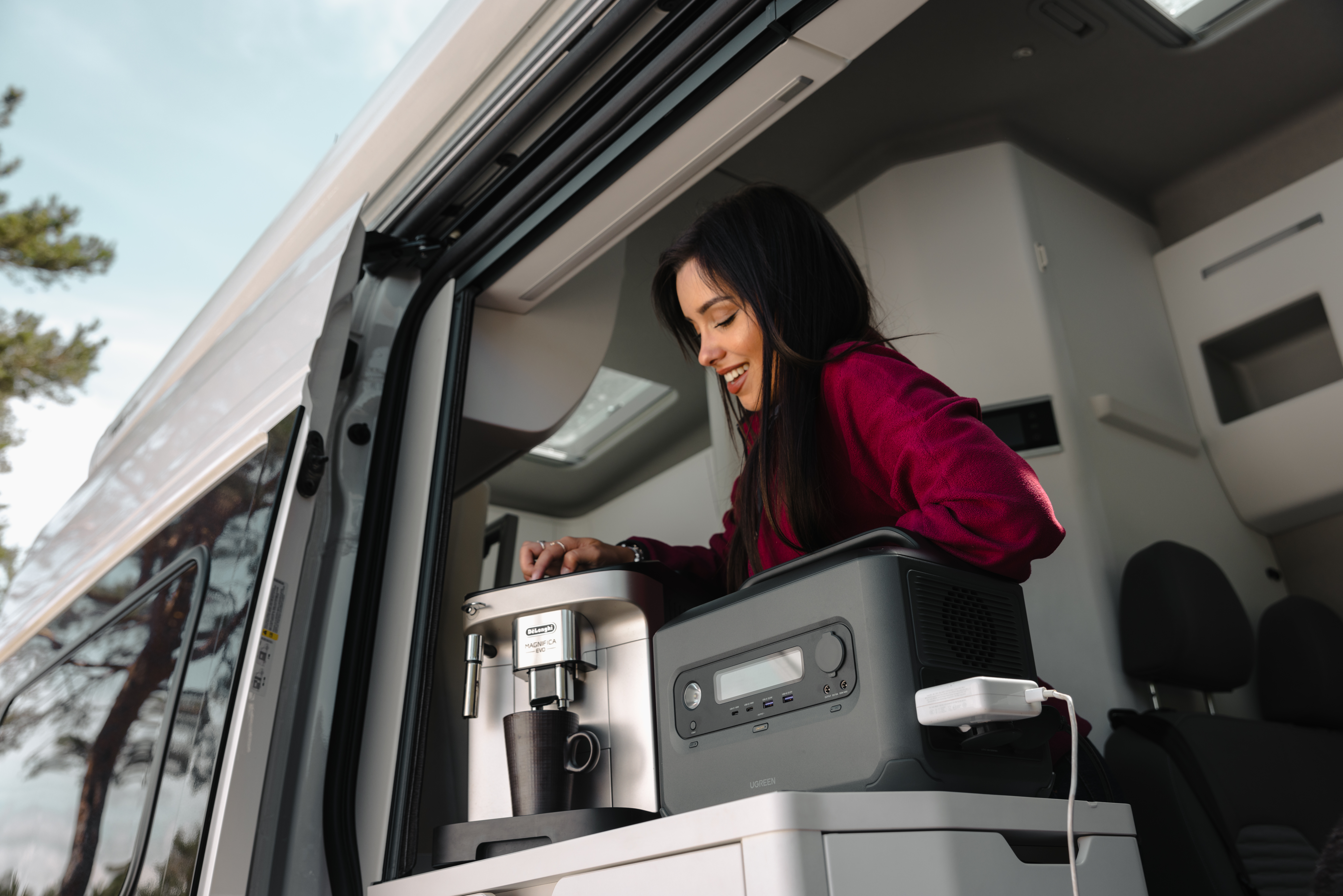 Outdoor energy storage，portable source，3c，red dot，