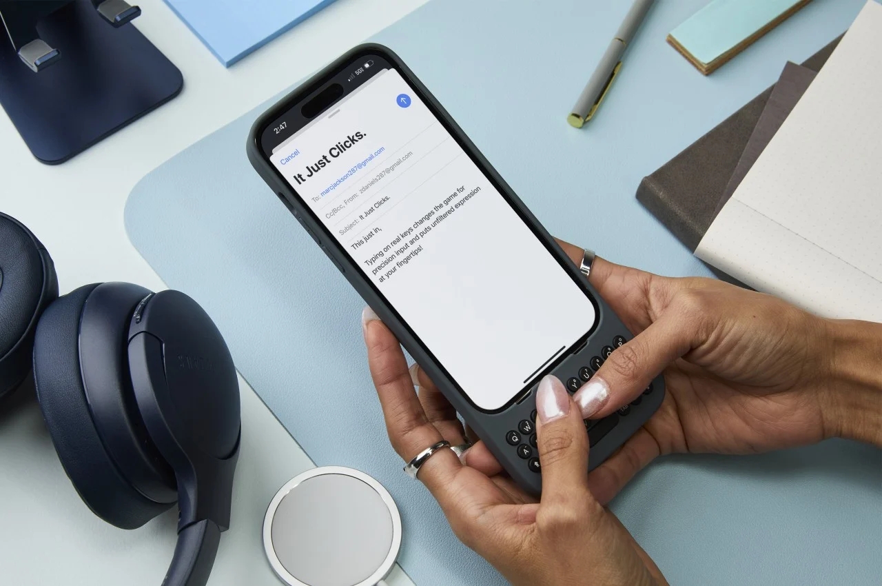 iphone，Shell，product design，keyboard，iPhone，Blackberry Keyboard，Mobile phone shell，