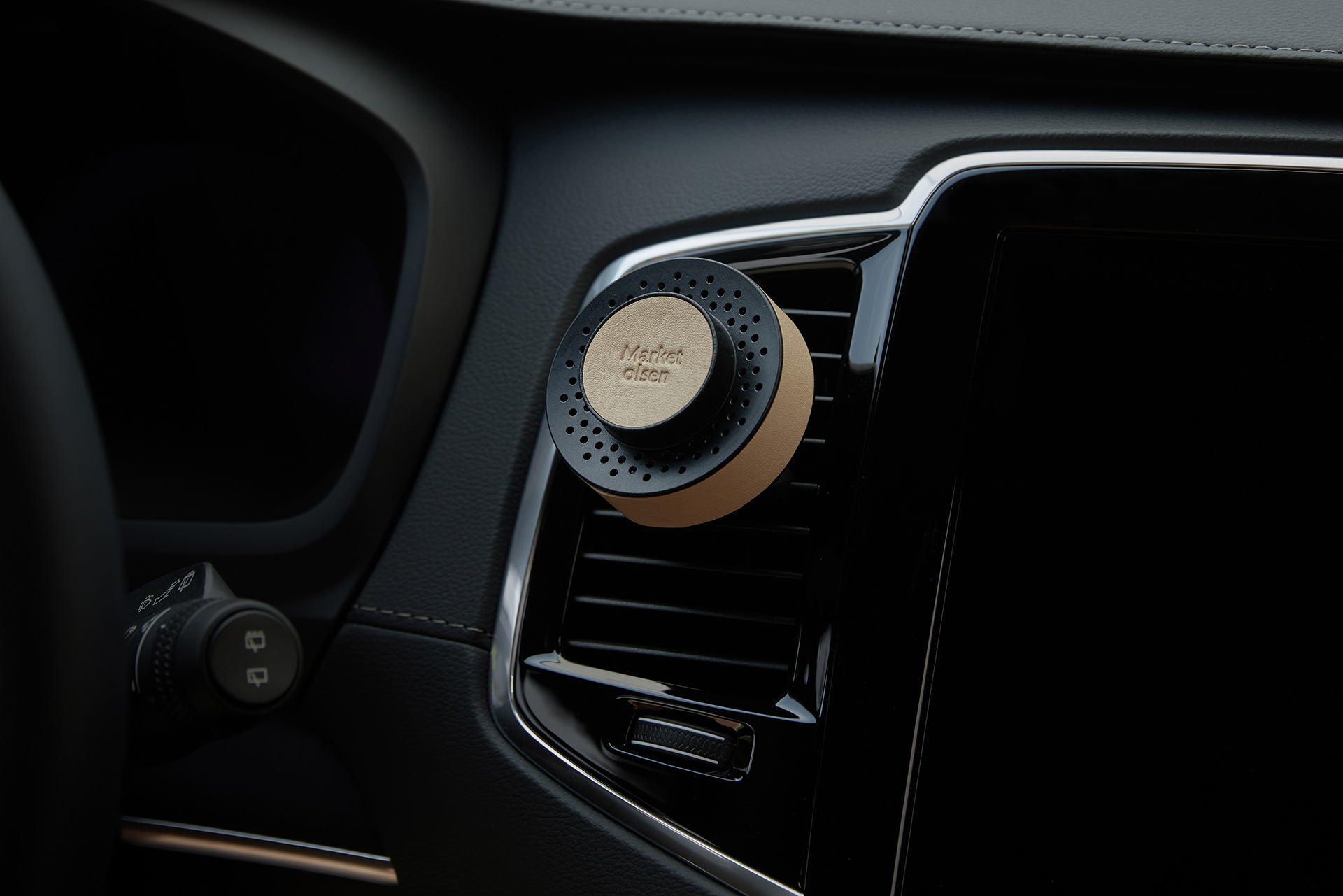 Air freshener，auto parts，smell，