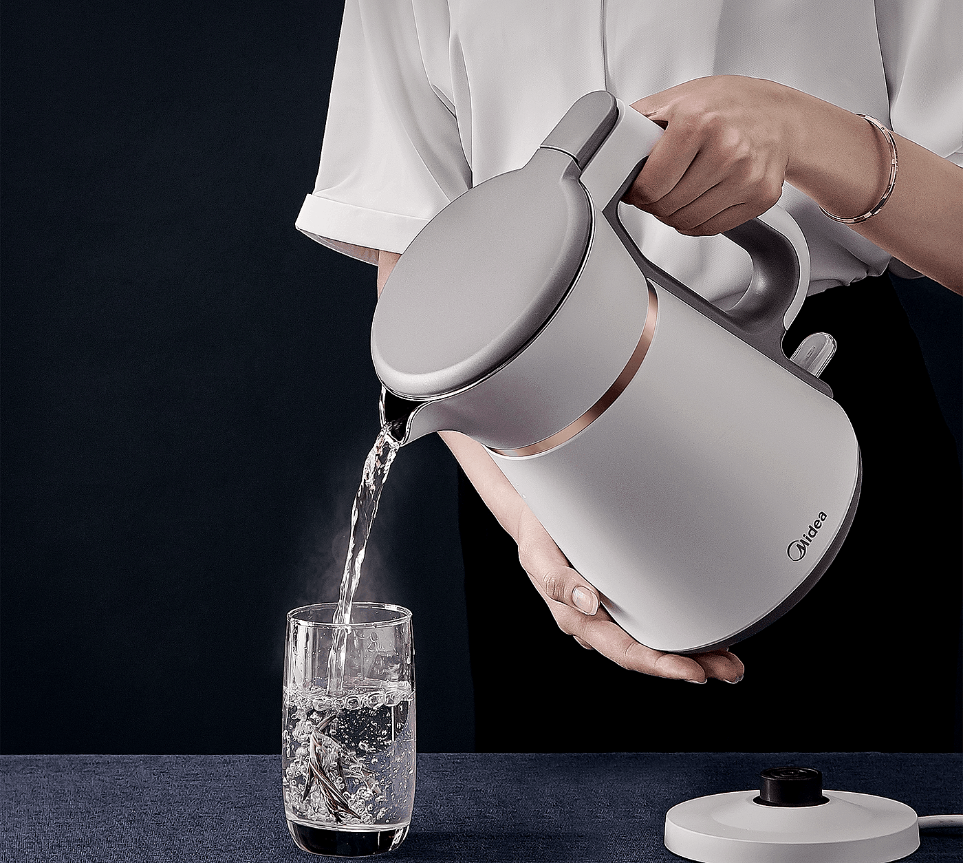 Electric Kettle，Electric kettle，small home appliances，Midea，