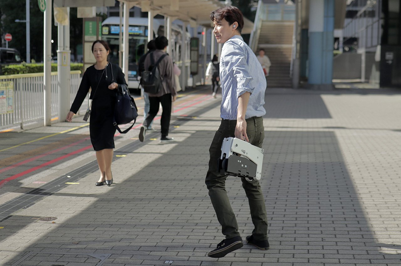 Electric scooter，Foldable，Versatility，