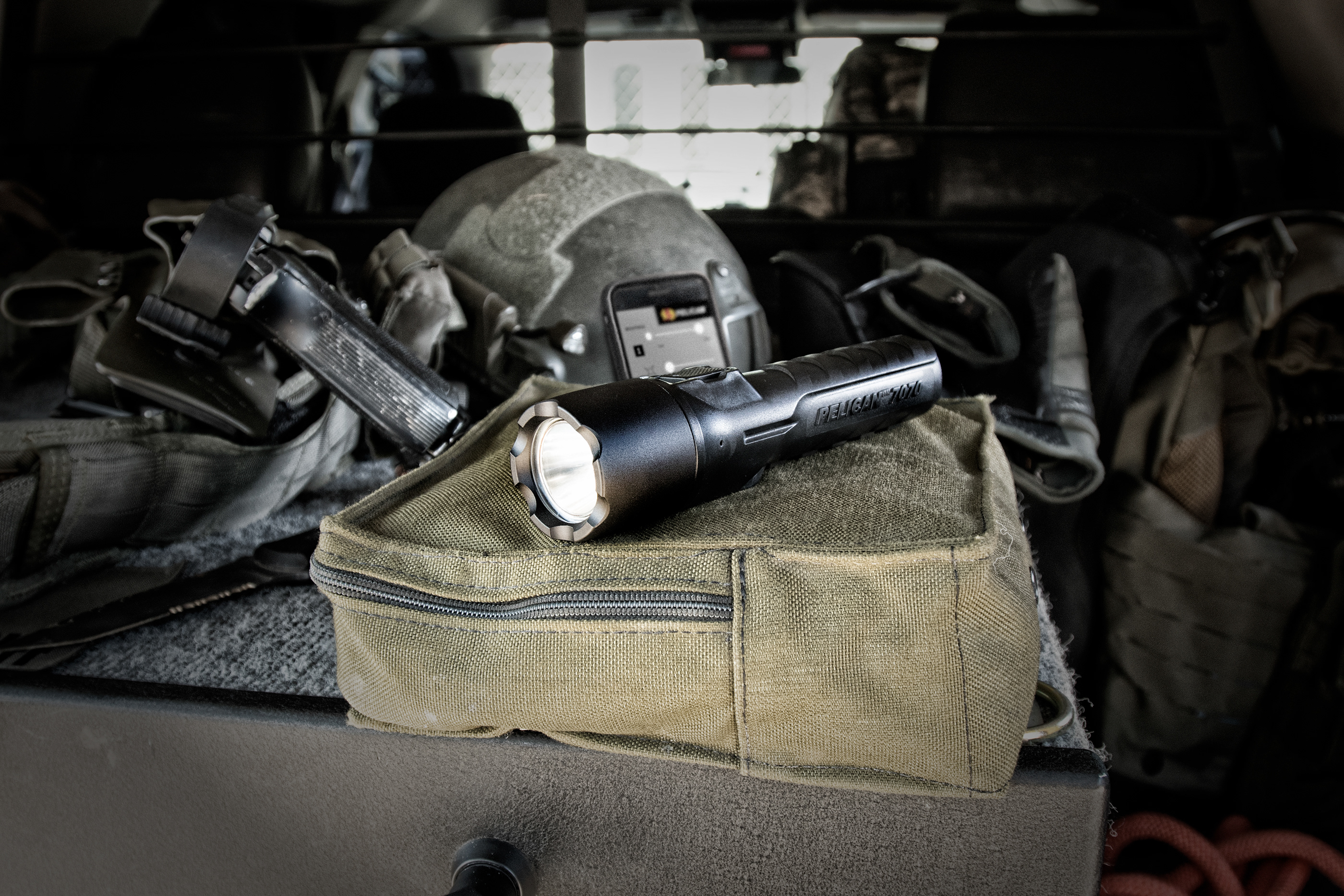 Pelican 7070R，Wireless flashlight，black，intelligence，