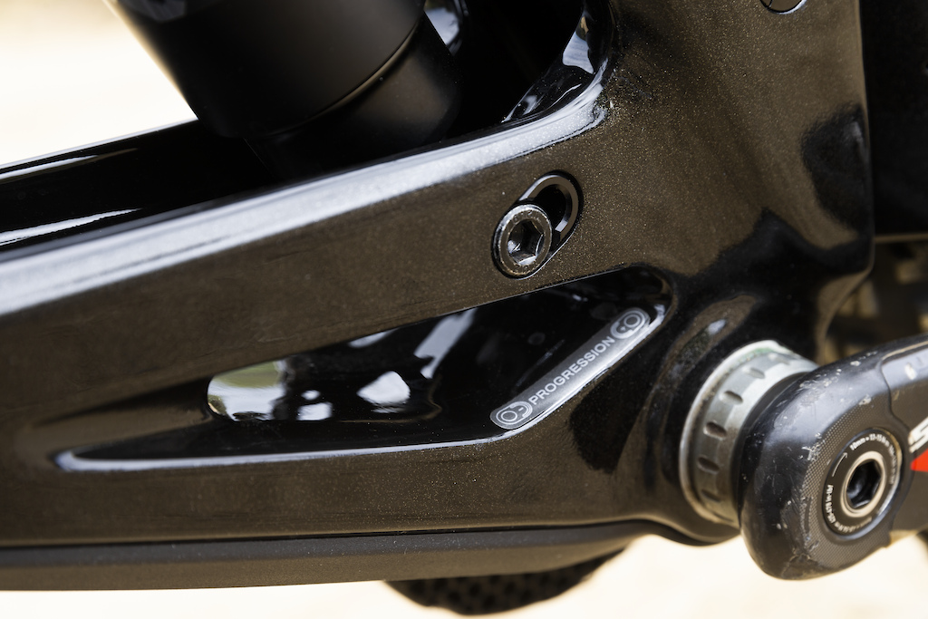 Bicycle，gt，industrial design，vehicle，MTB，Bicycle design，