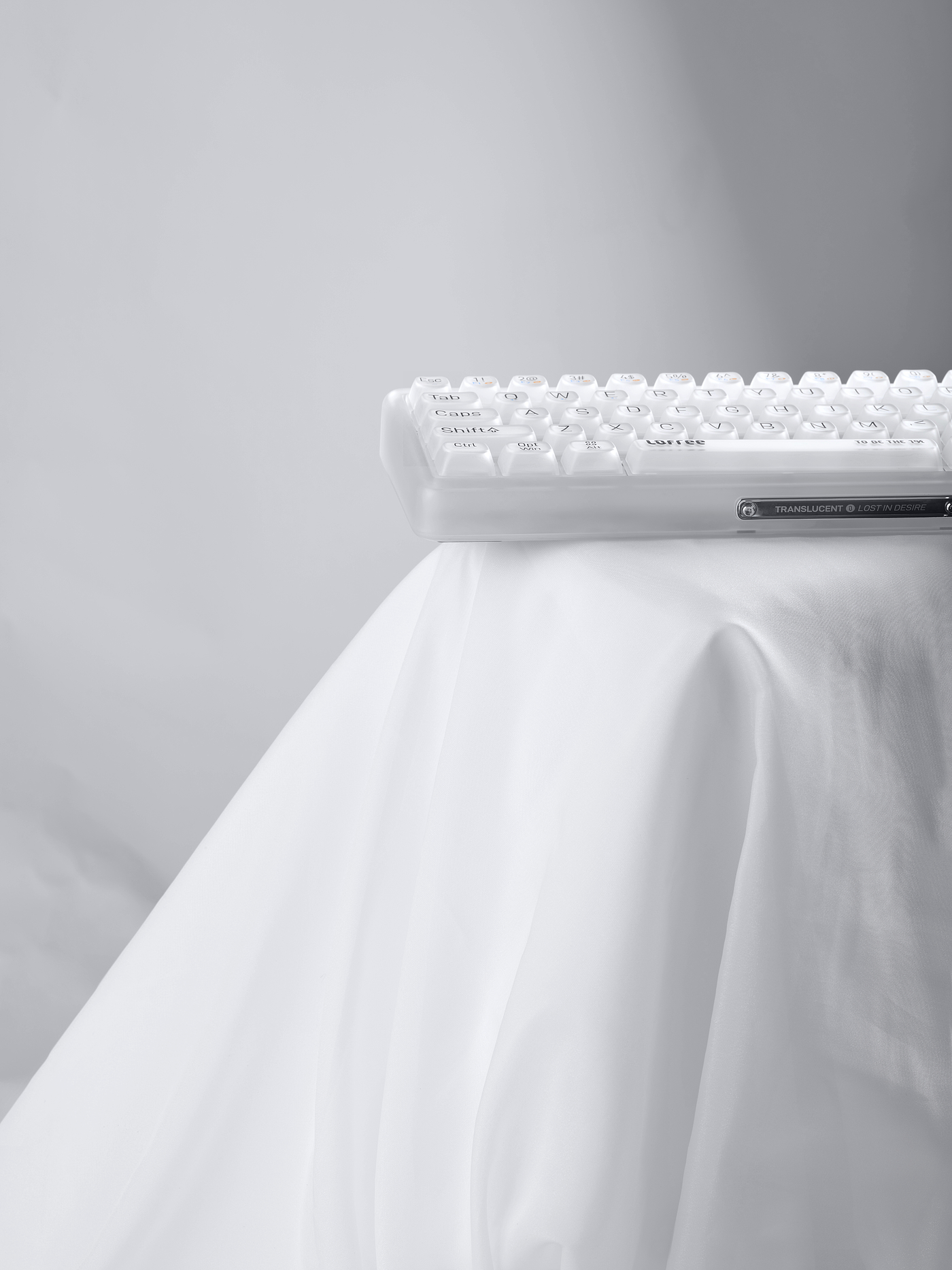 Office keyboard，Lofree Lofi，Mechanical keyboard，product design，esthetics，transparent，