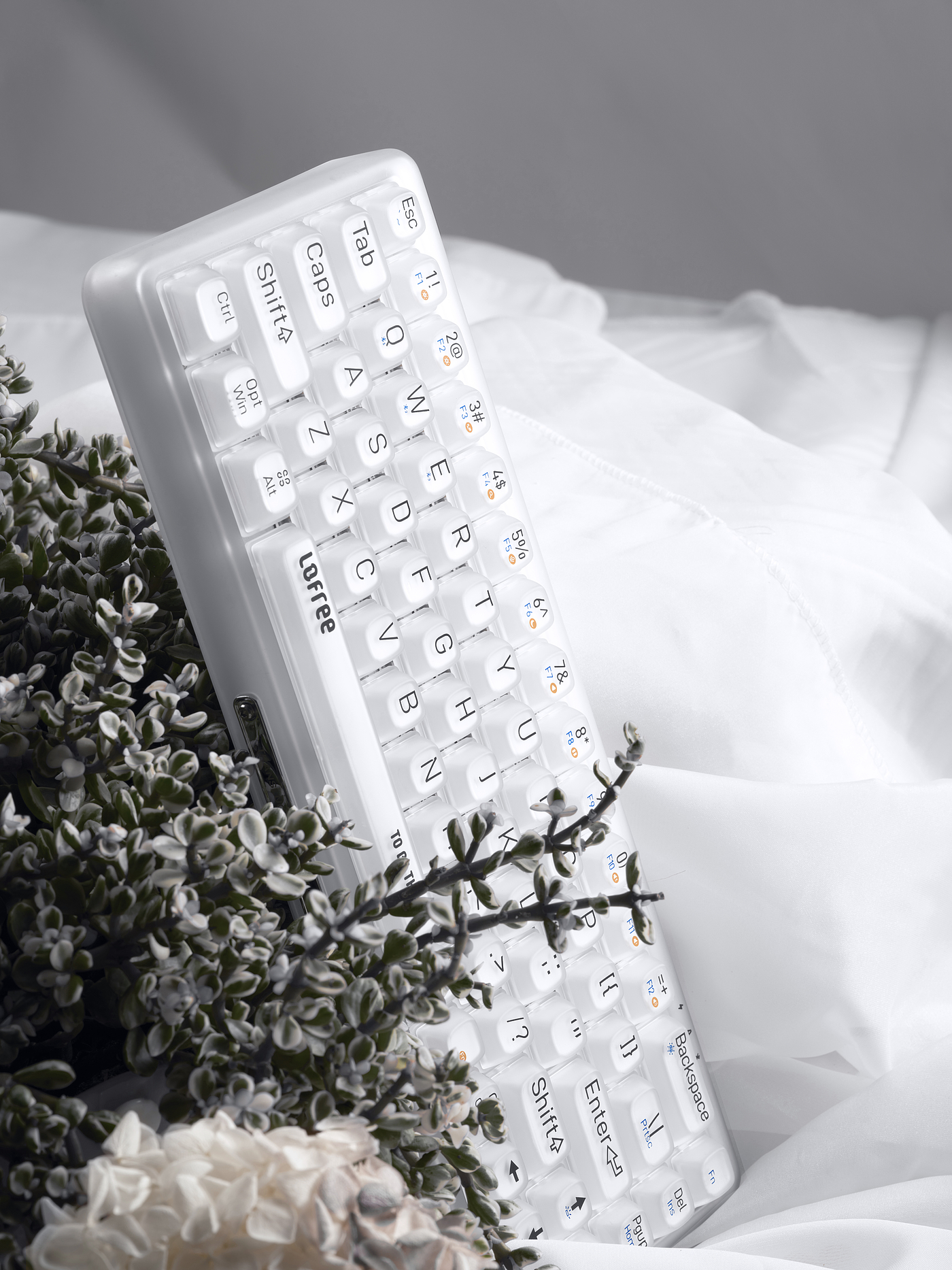 Office keyboard，Lofree Lofi，Mechanical keyboard，product design，esthetics，transparent，