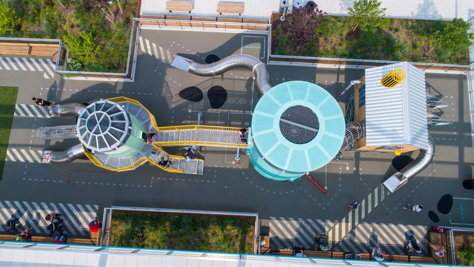 modeling，Outdoor recreation，Slide，park，old building renovation，Children's Playground，