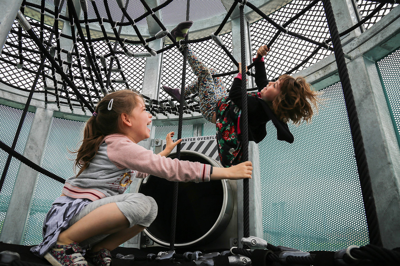 modeling，Outdoor recreation，Slide，park，old building renovation，Children's Playground，