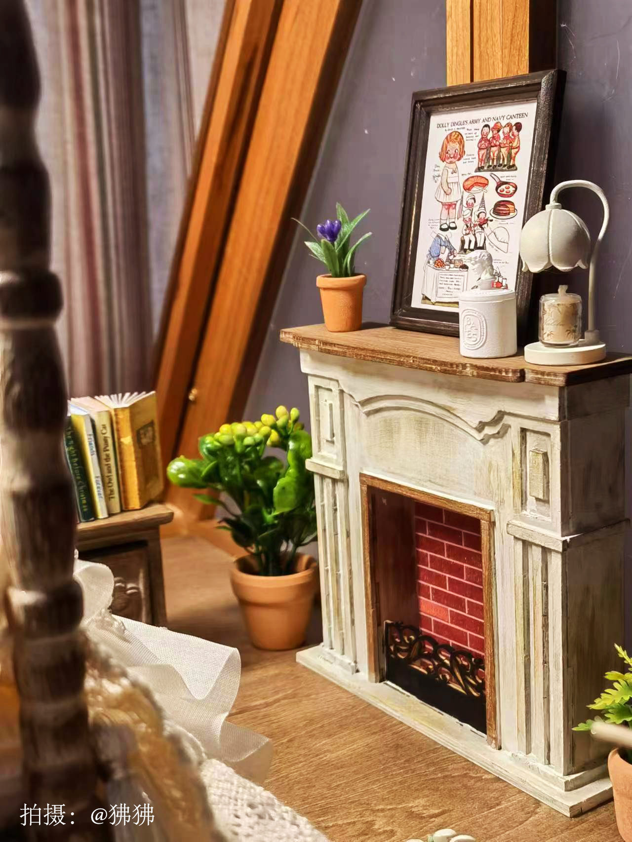 Doll House，dollhouse，melting wax lamp，Miniature model，Handmade，fingertip，