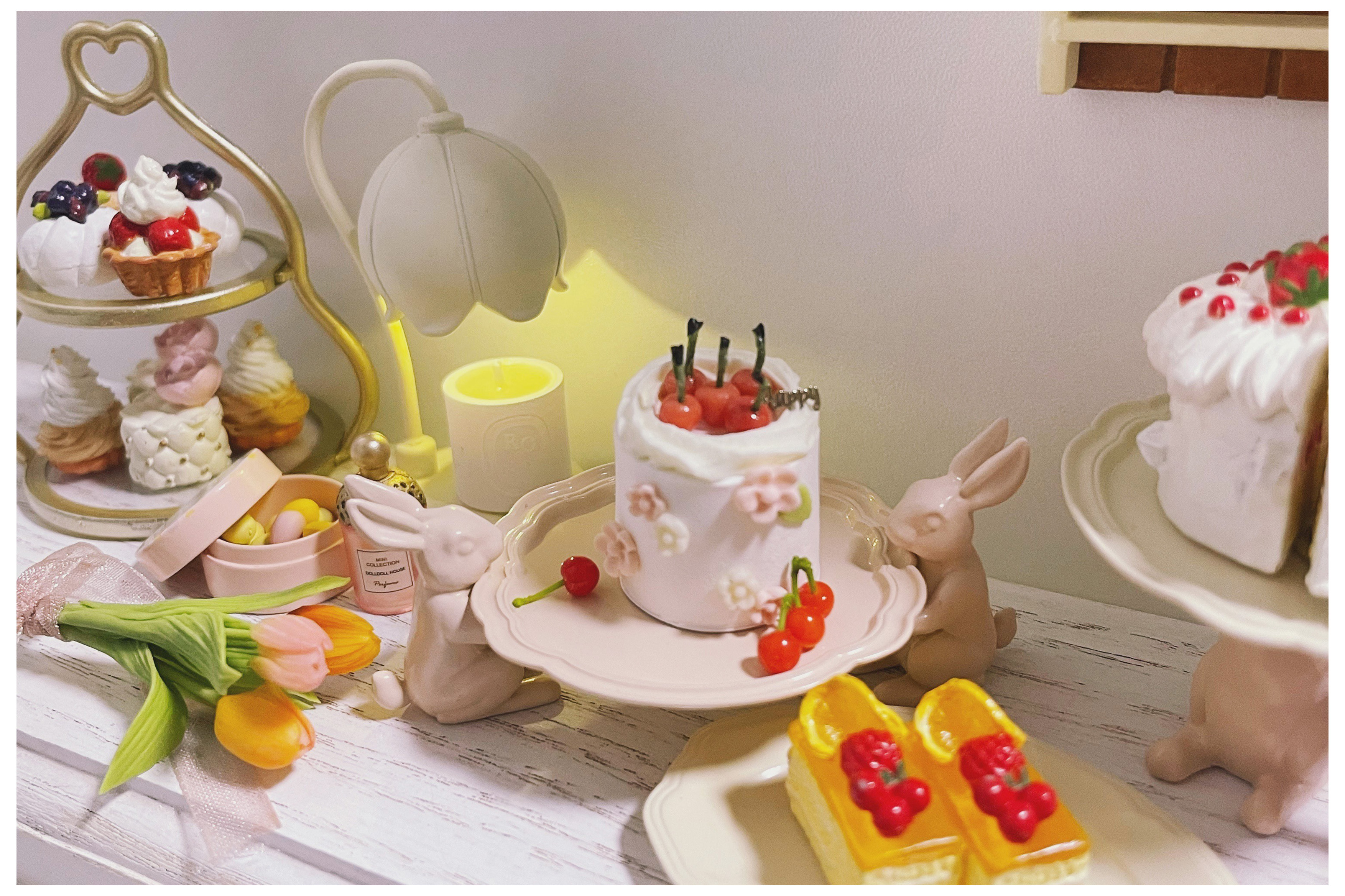 Doll House，dollhouse，melting wax lamp，Miniature model，Handmade，fingertip，