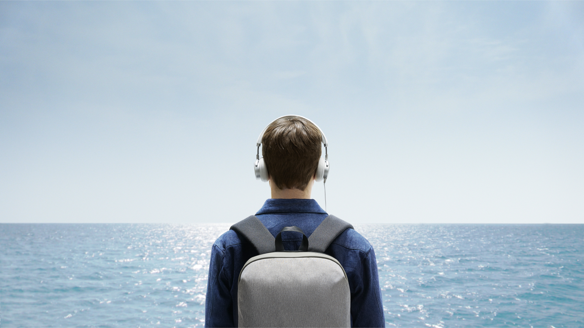 A explosive backpack，