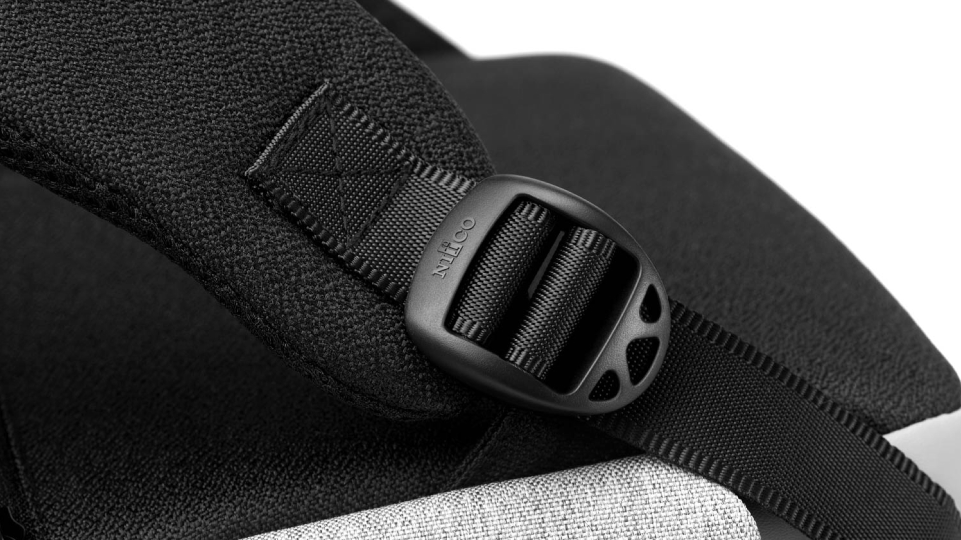 A explosive backpack，