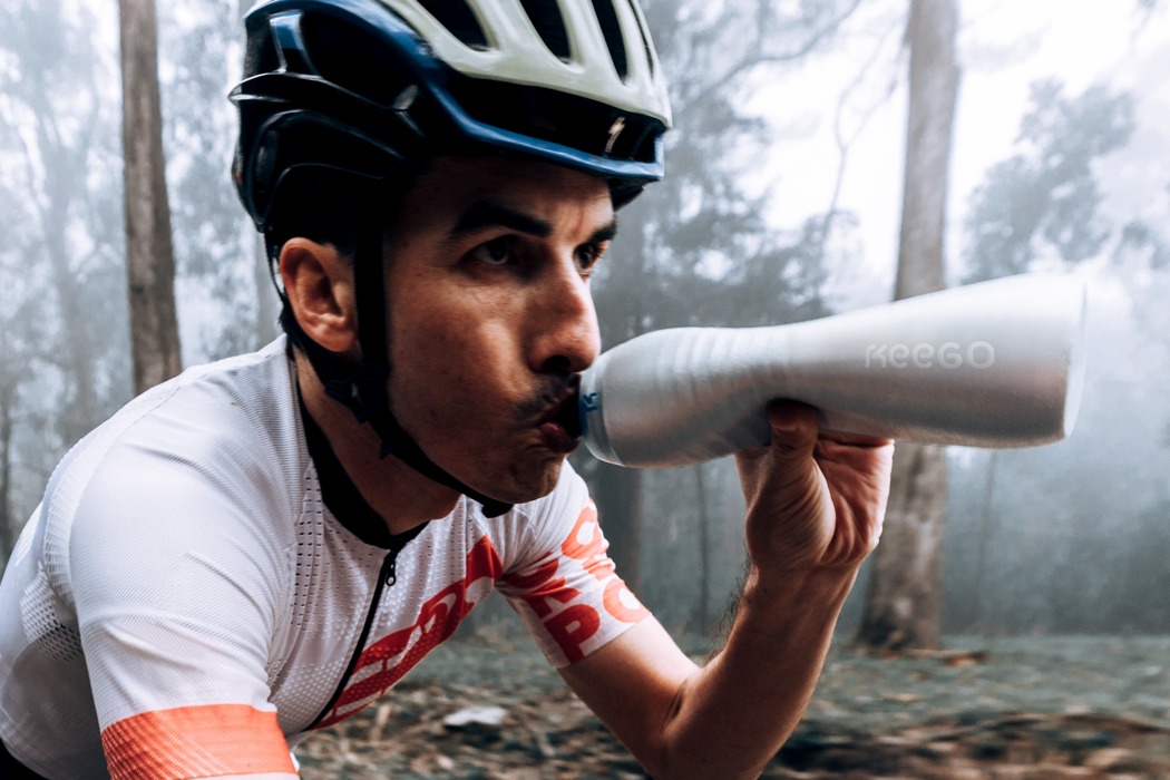 keego，Water bottle，originality，Extrudable，