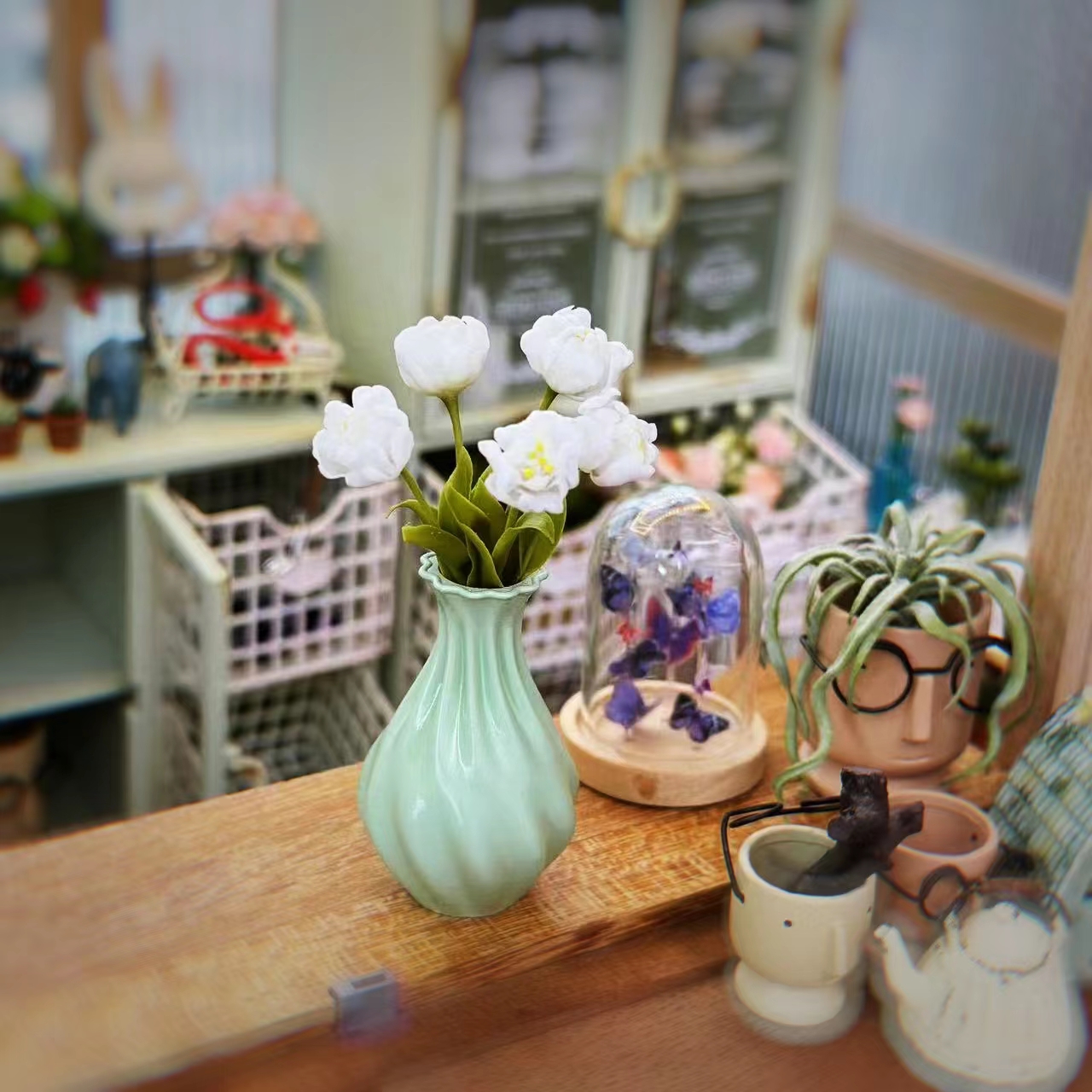 Doll House，dollhouse，vase，Handmade，Miniature model，fingertip，