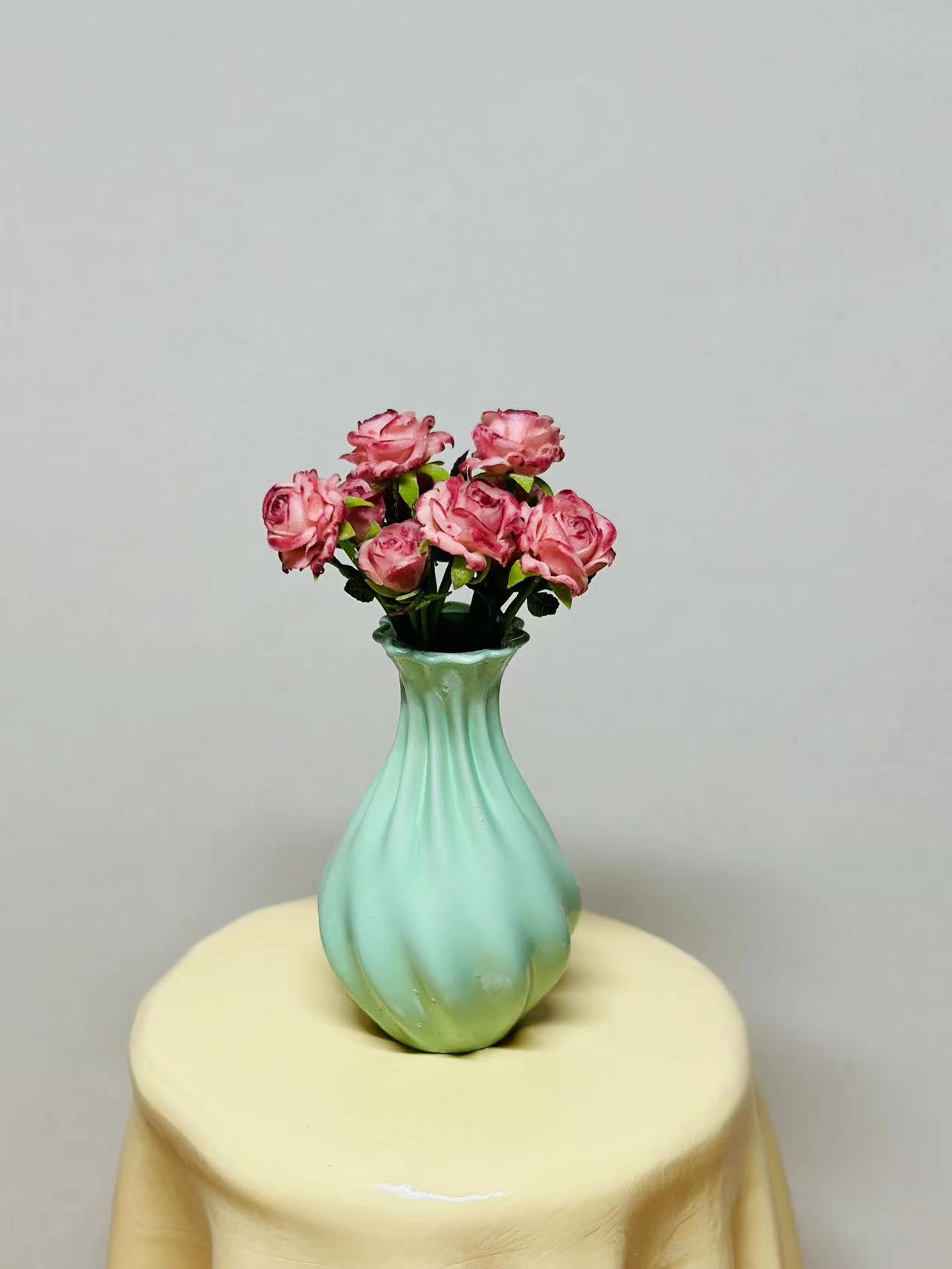 Doll House，dollhouse，vase，Handmade，Miniature model，fingertip，