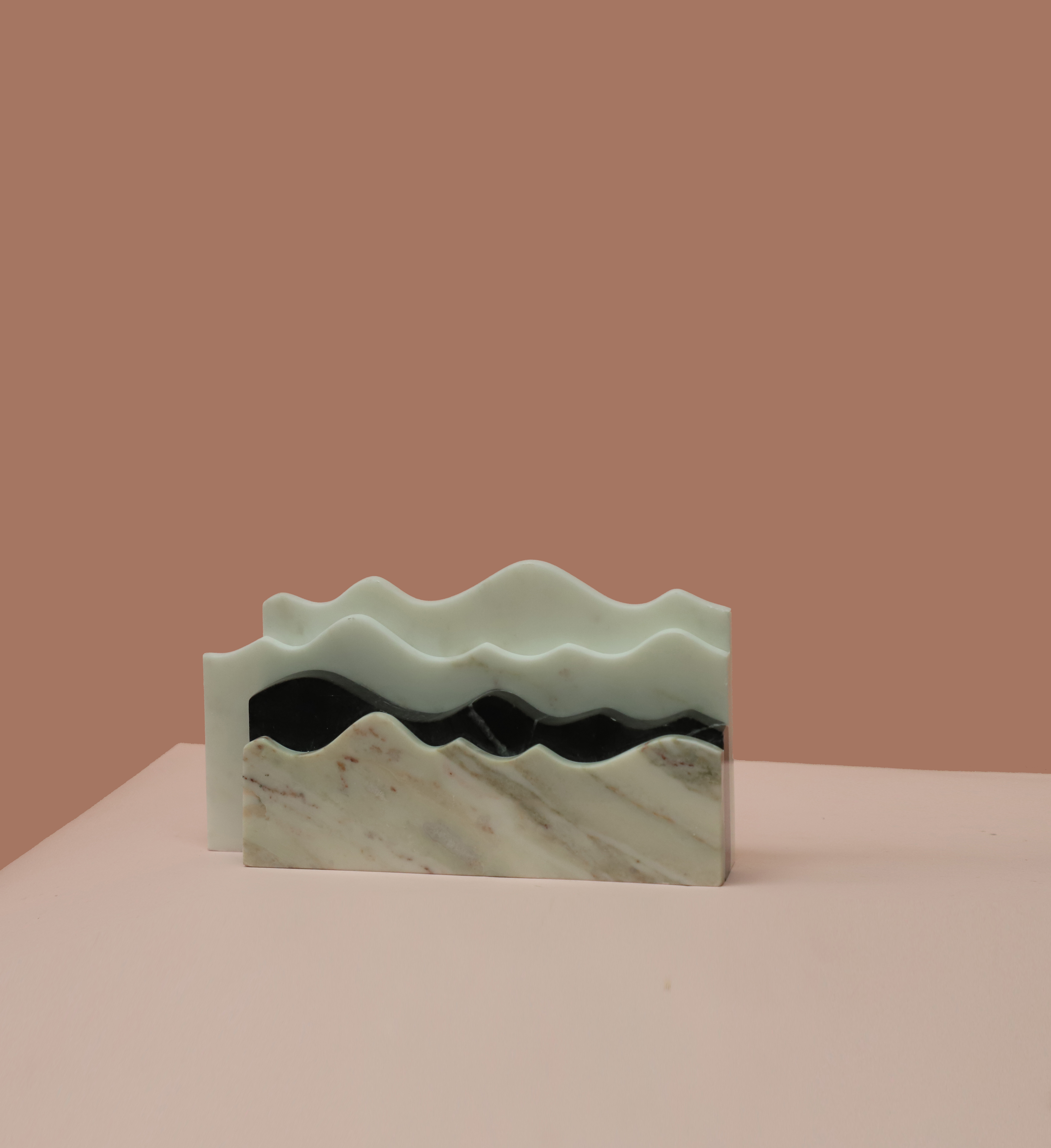 For more photos, please follow Weibo @ Li Yimeng，