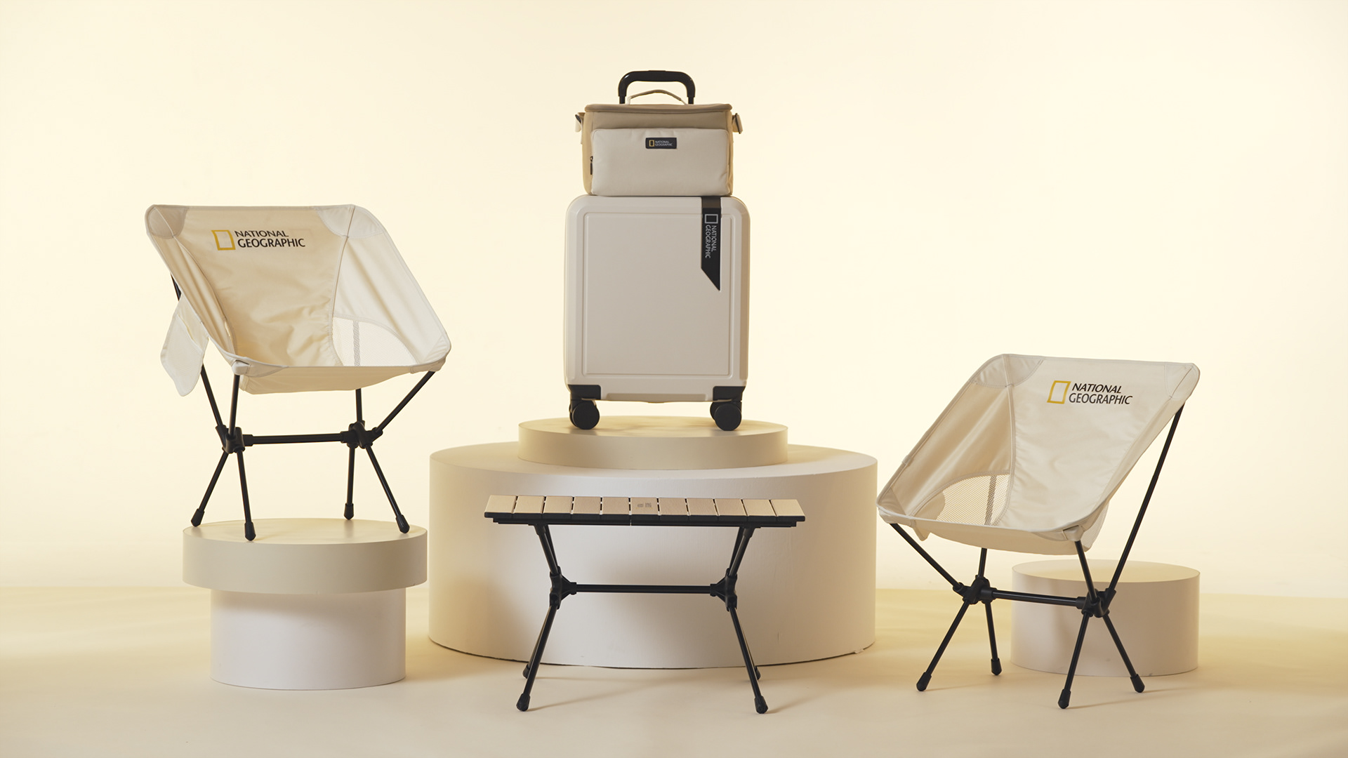 camping，trunk，outdoors，