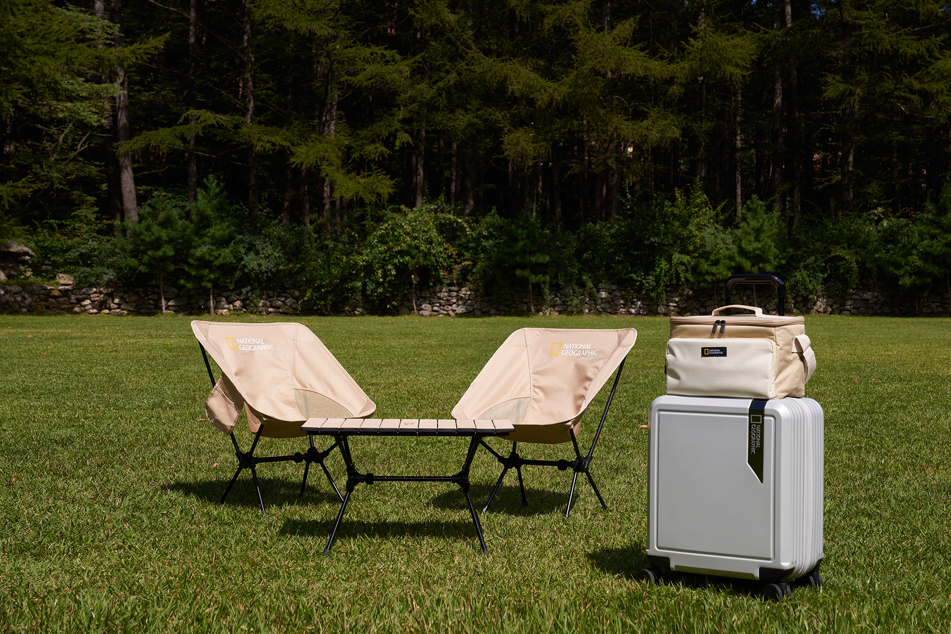 camping，trunk，outdoors，