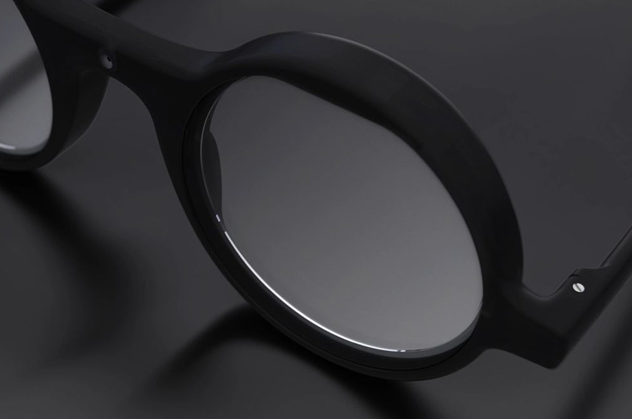 AI眼镜，辅助眼镜，多模态 AI 助手，frame，