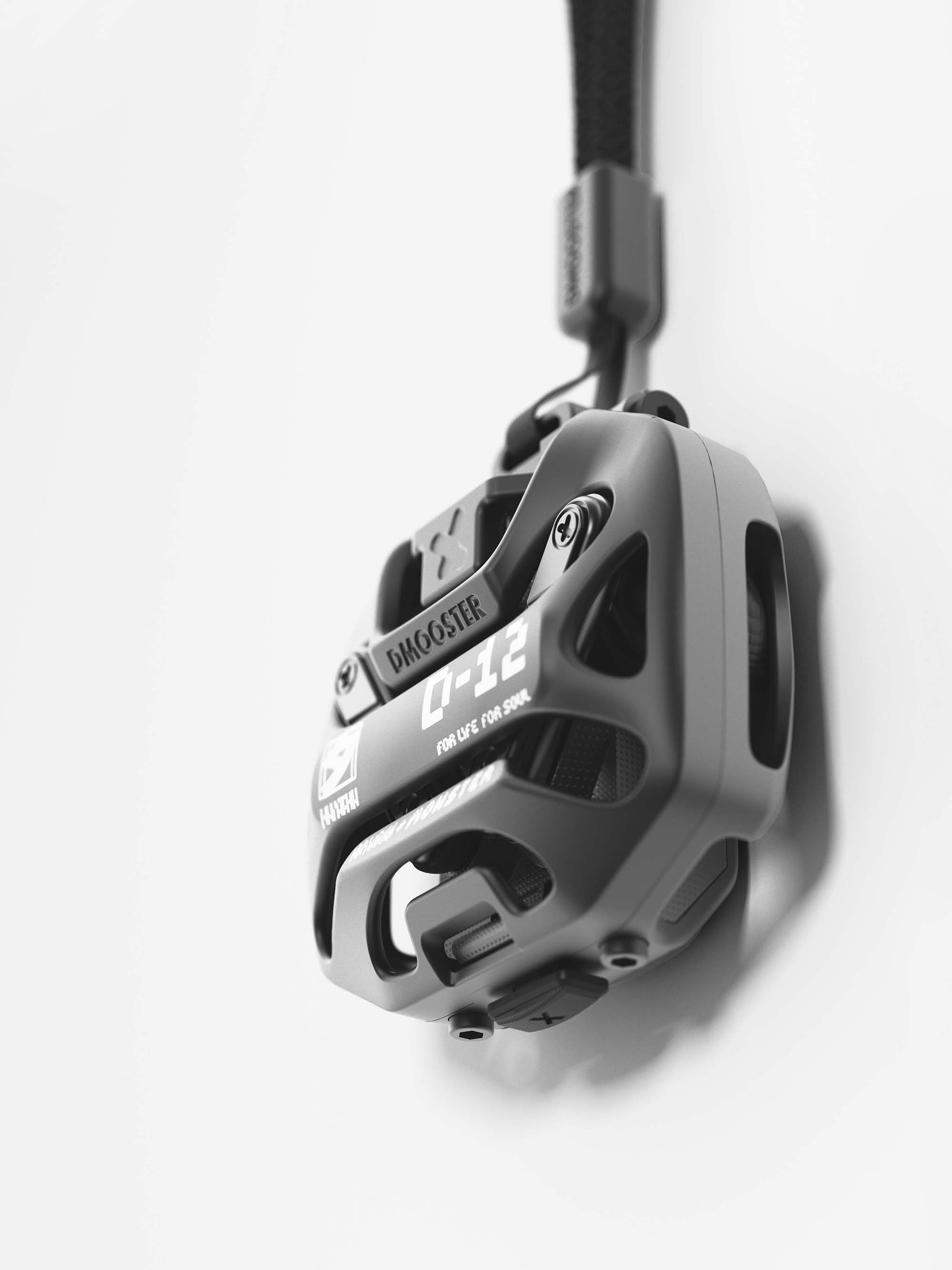 Big Monster，dmooster，Bluetooth headset，industrial design，3C products，Fashion item，IP，brand，