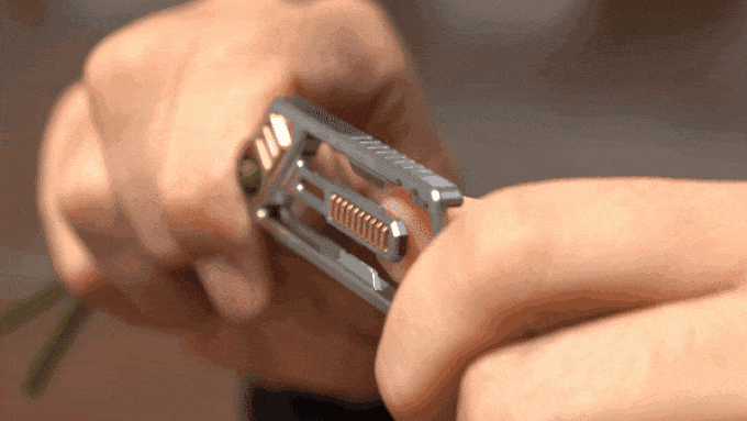 knife，product design，multi-function，Titanium，Daily carry，tool，